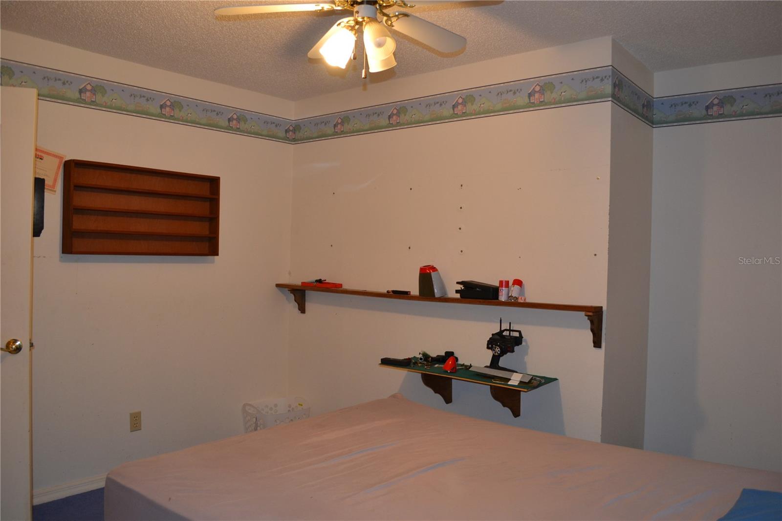 Image 31 of 52 For 6473 Blackbird Avenue