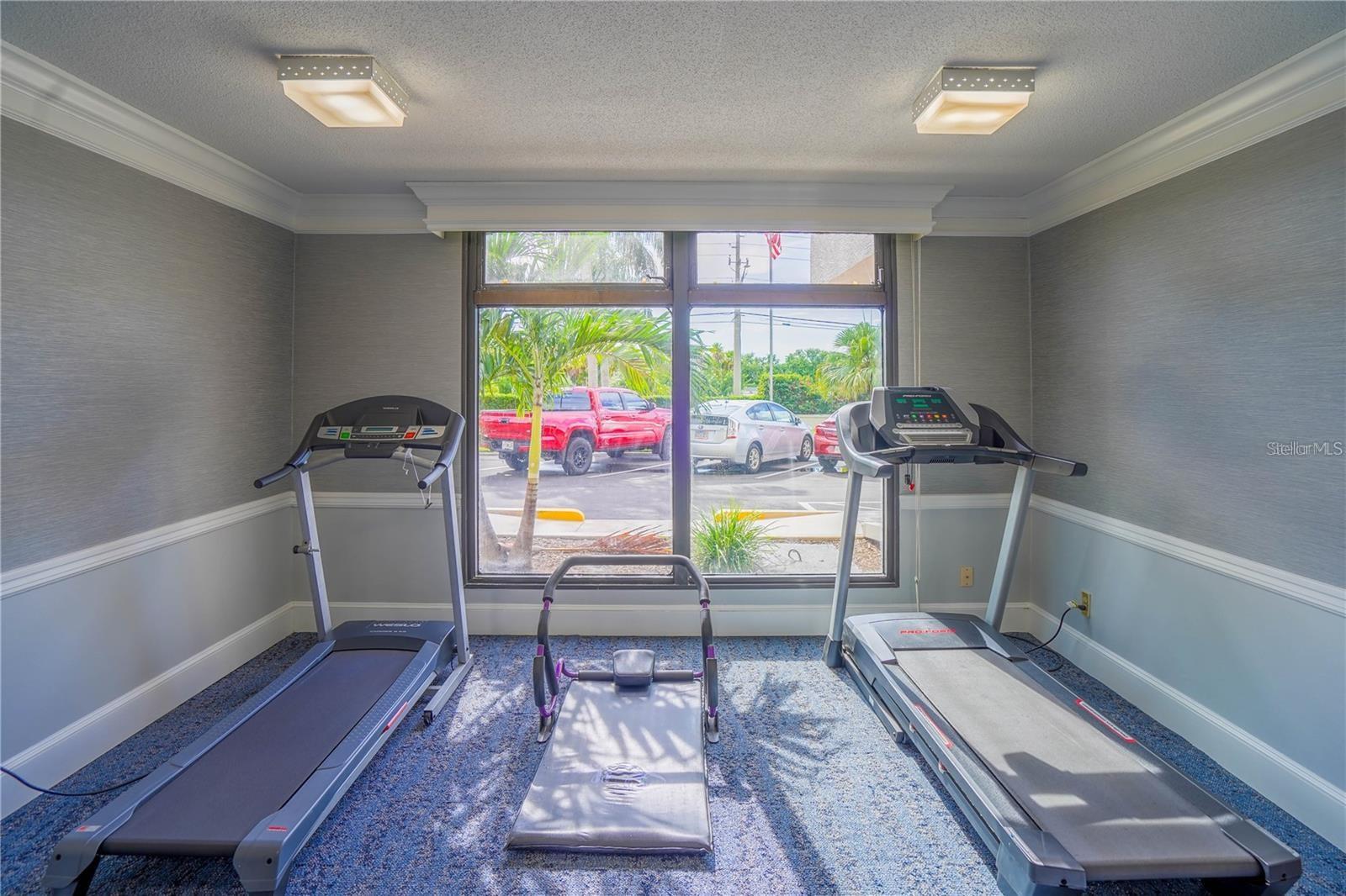 Image 13 of 60 For 7100 Sunshine Skyway Lane S 201