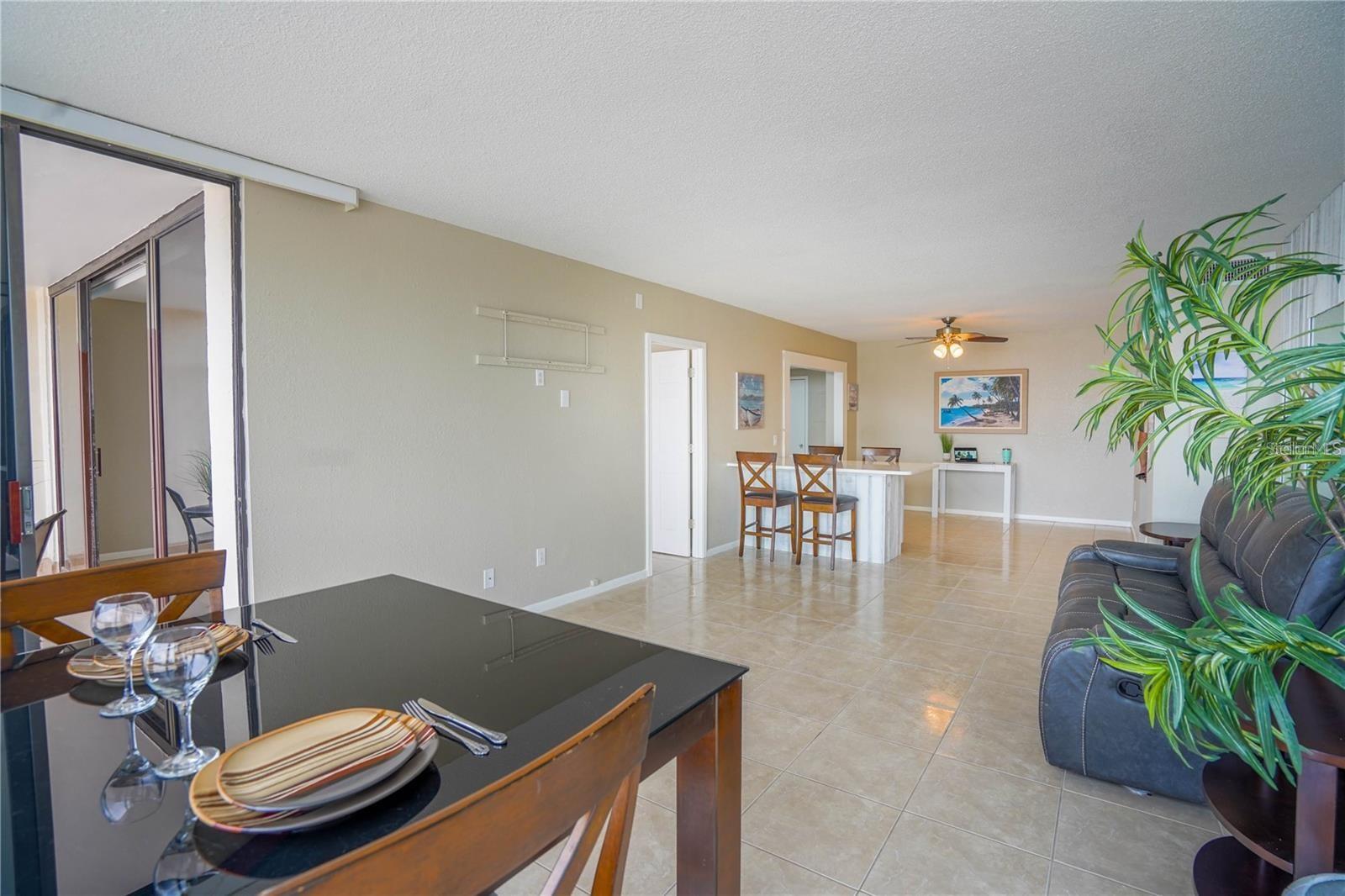 Image 35 of 60 For 7100 Sunshine Skyway Lane S 201