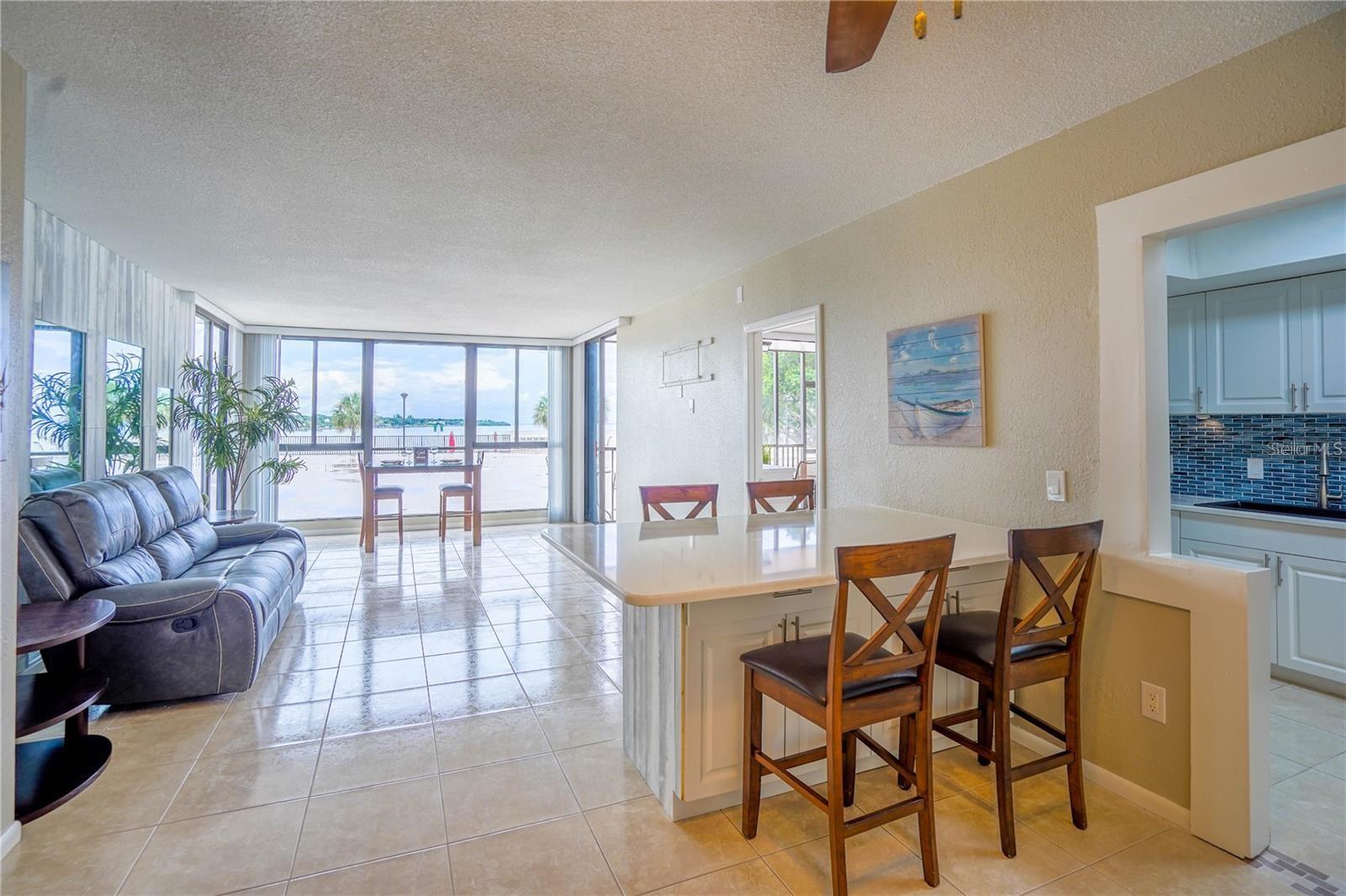 Image 36 of 60 For 7100 Sunshine Skyway Lane S 201