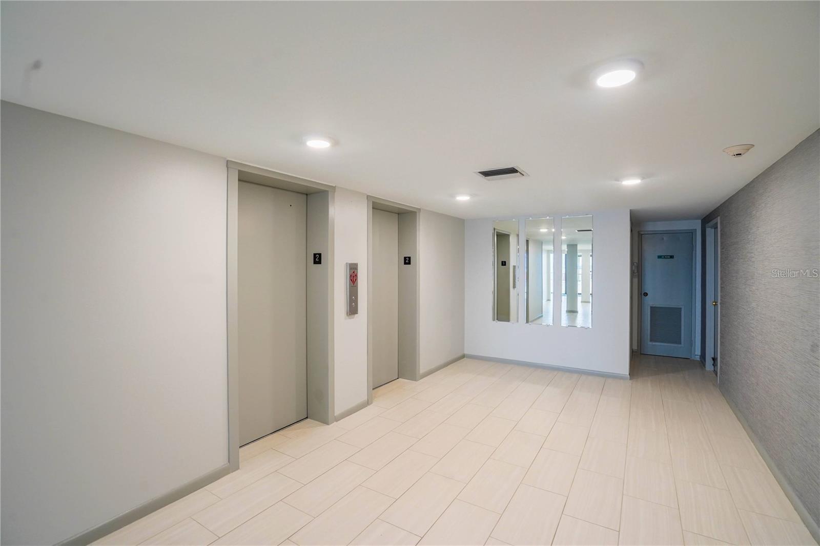 Image 44 of 60 For 7100 Sunshine Skyway Lane S 201