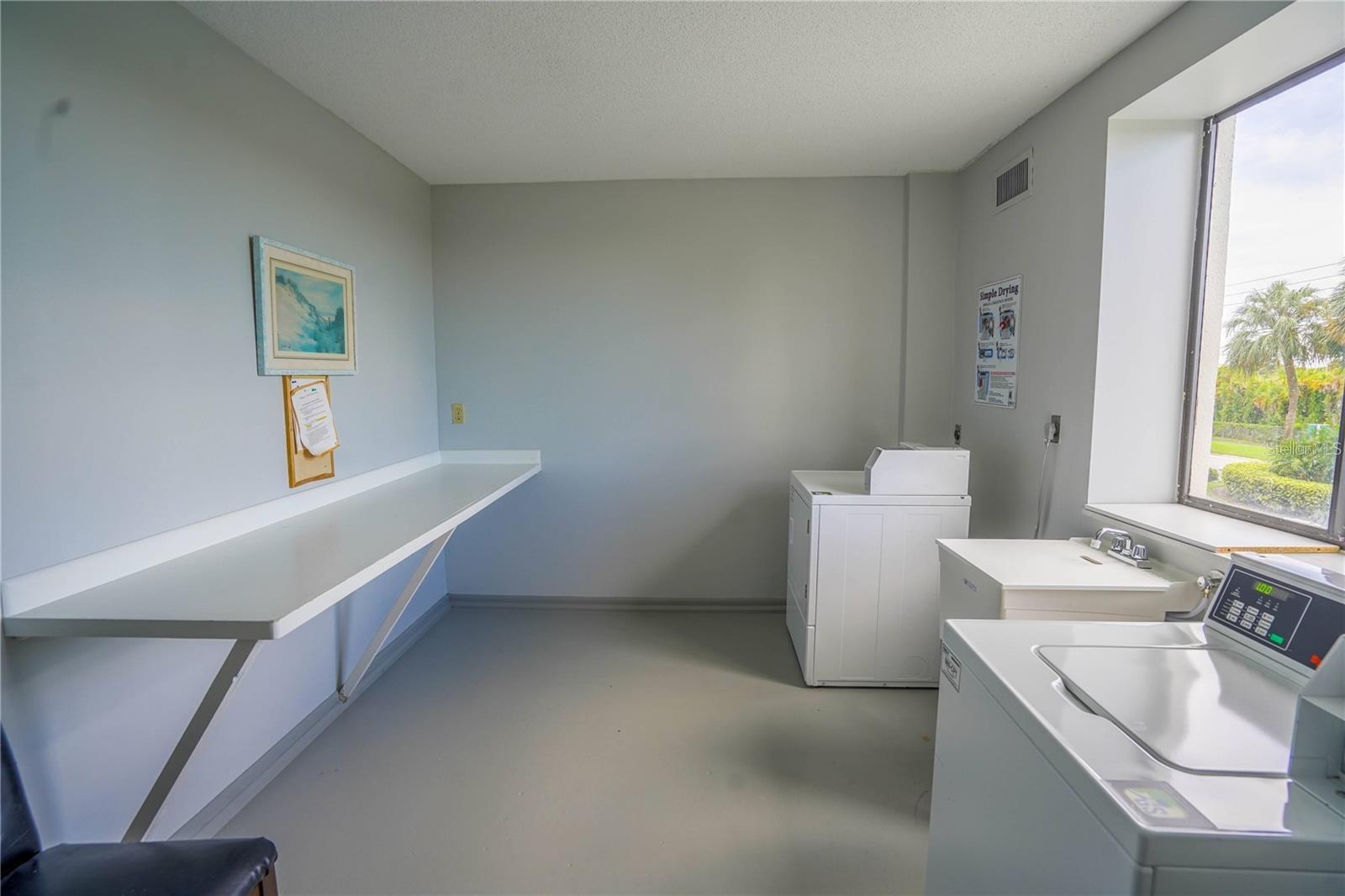 Image 51 of 60 For 7100 Sunshine Skyway Lane S 201