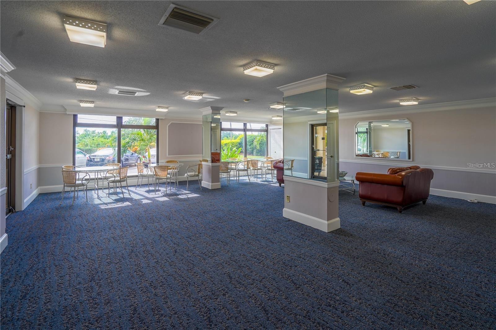 Image 54 of 60 For 7100 Sunshine Skyway Lane S 201