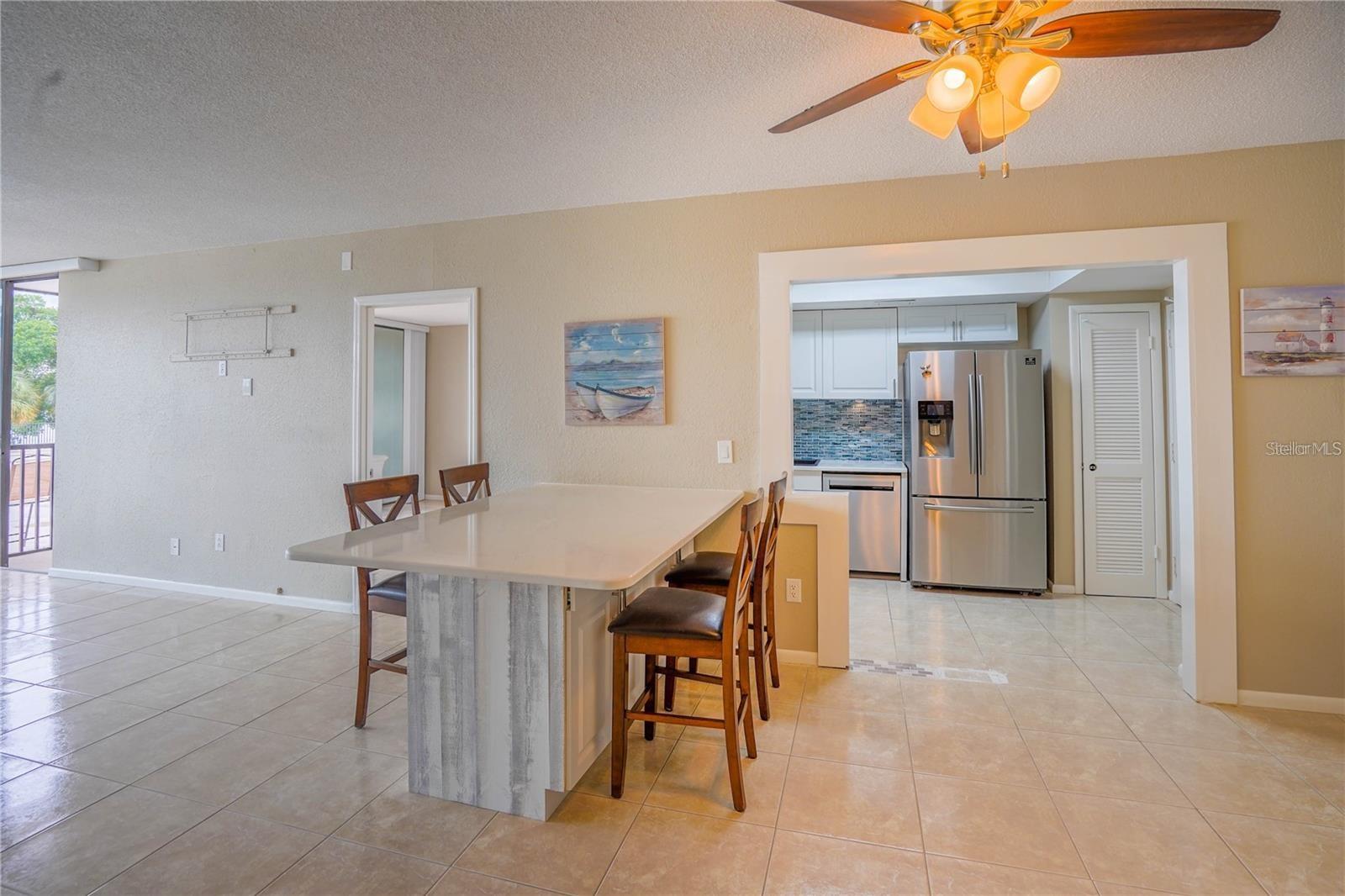 Image 7 of 60 For 7100 Sunshine Skyway Lane S 201