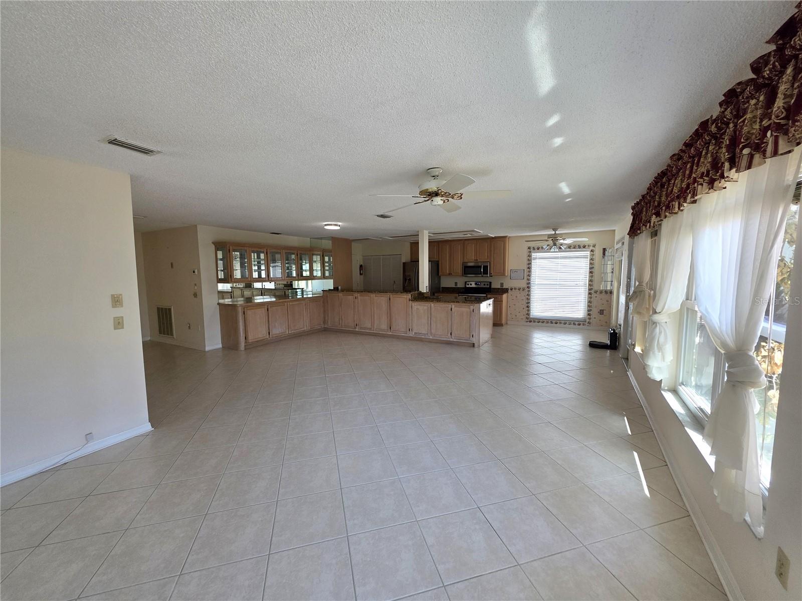 Image 4 of 23 For 2376 Bent Pine Court