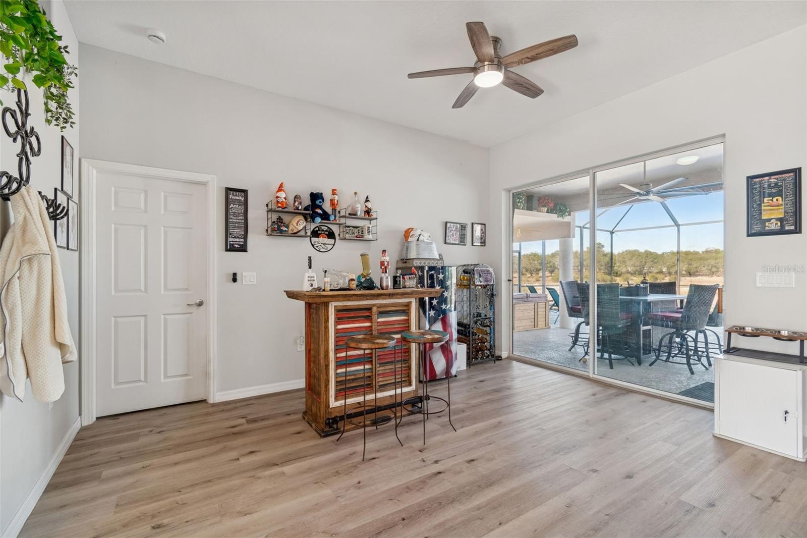 Image 18 of 60 For 18317 Treehaven Drive