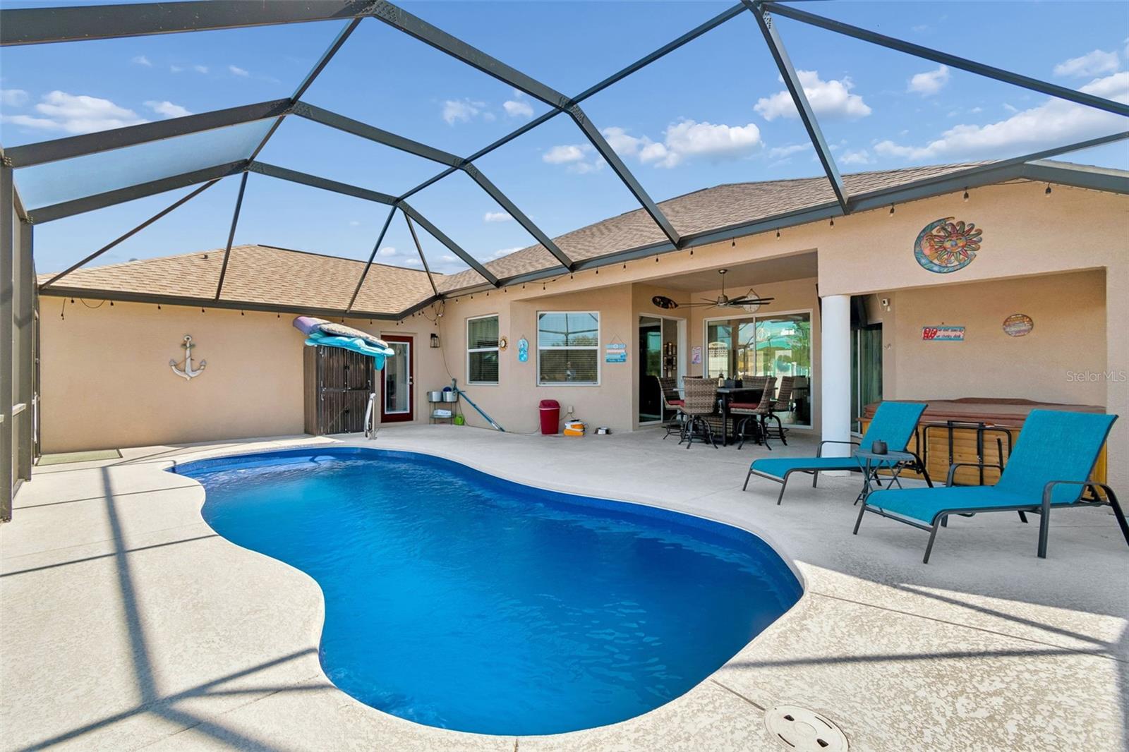 Image 2 of 60 For 18317 Treehaven Drive