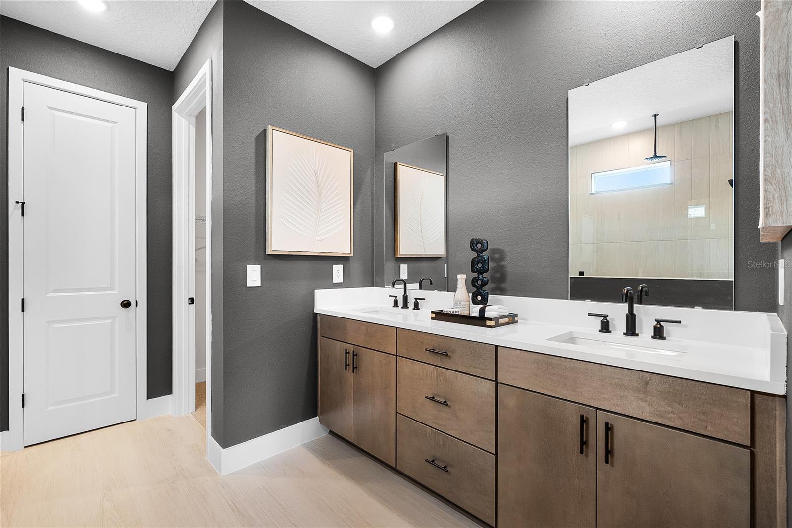 Image 21 of 25 For 644 Mystic Gardens Drive