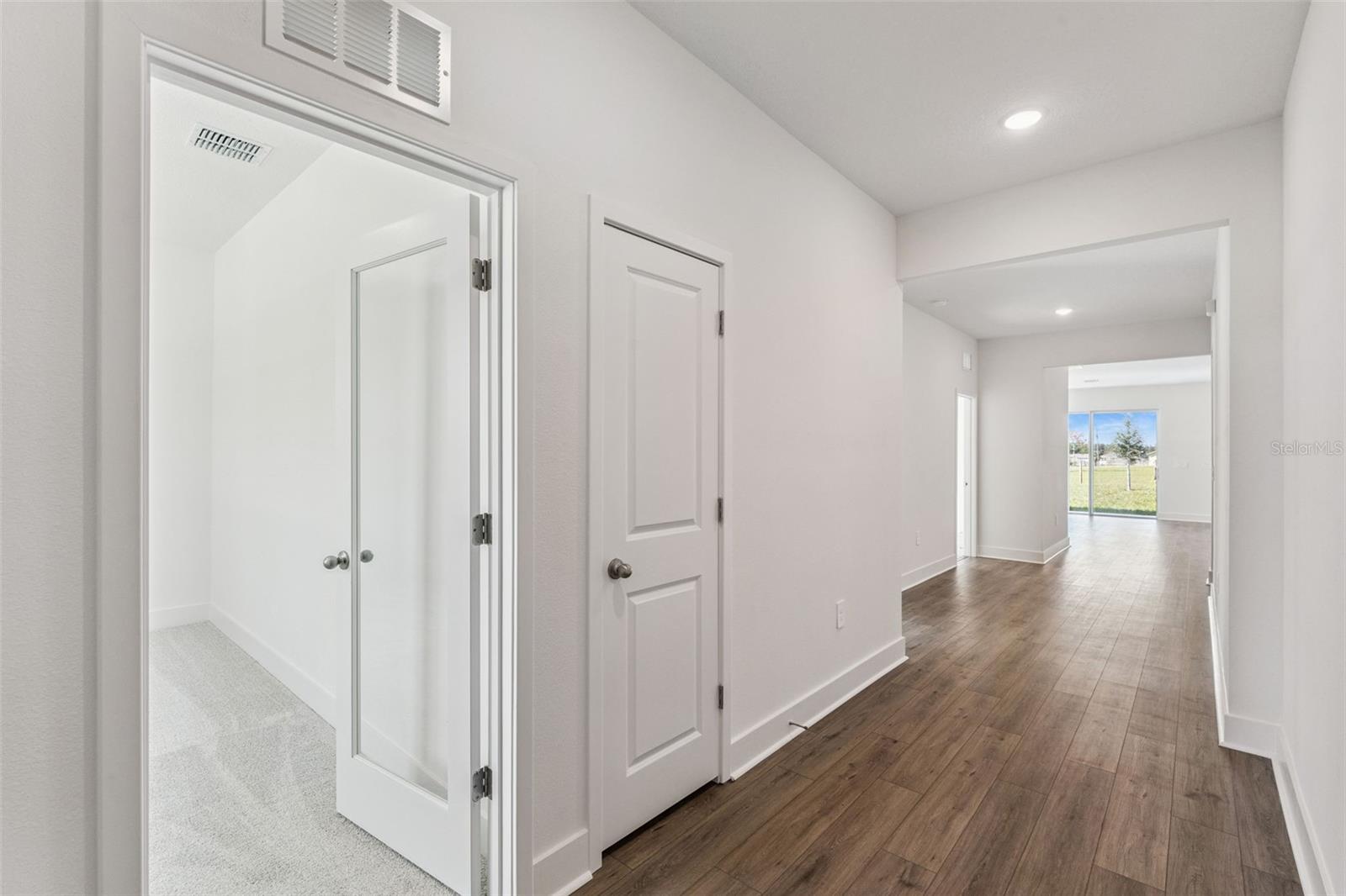 Image 10 of 14 For 647 Emerald Grove Drive