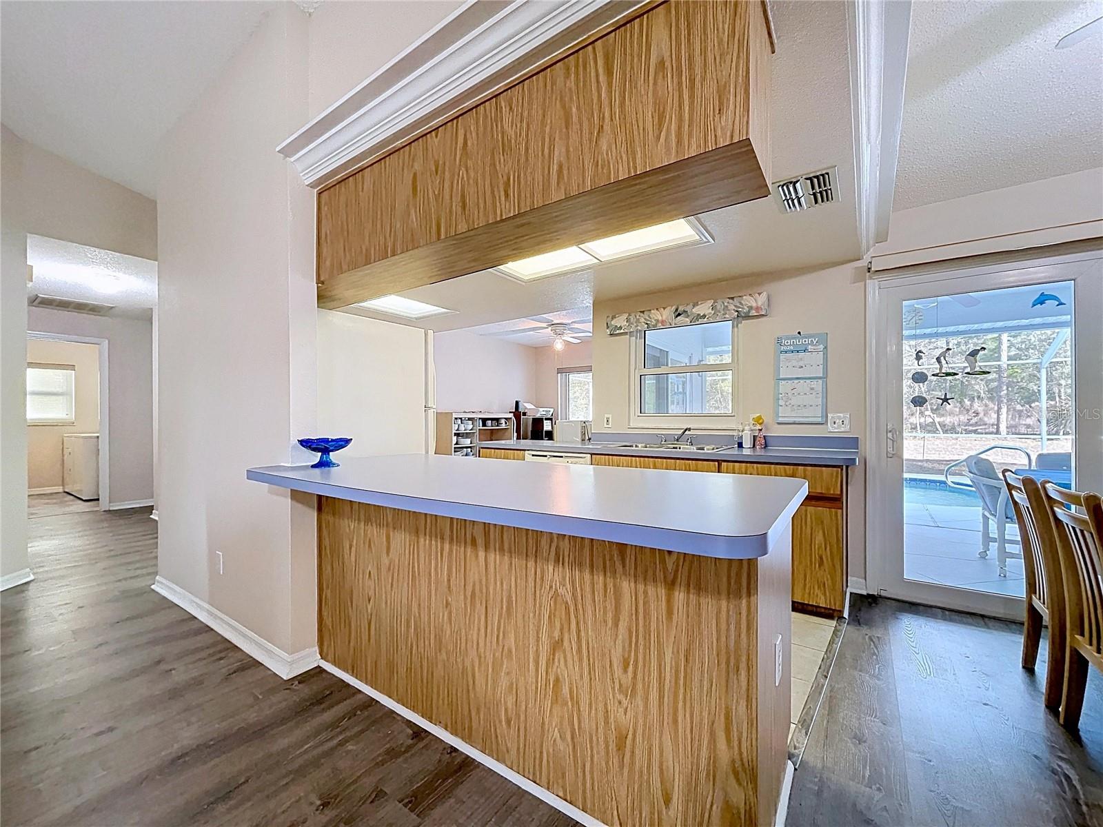 Listing photo id 21 for 12271 Katherwood Street