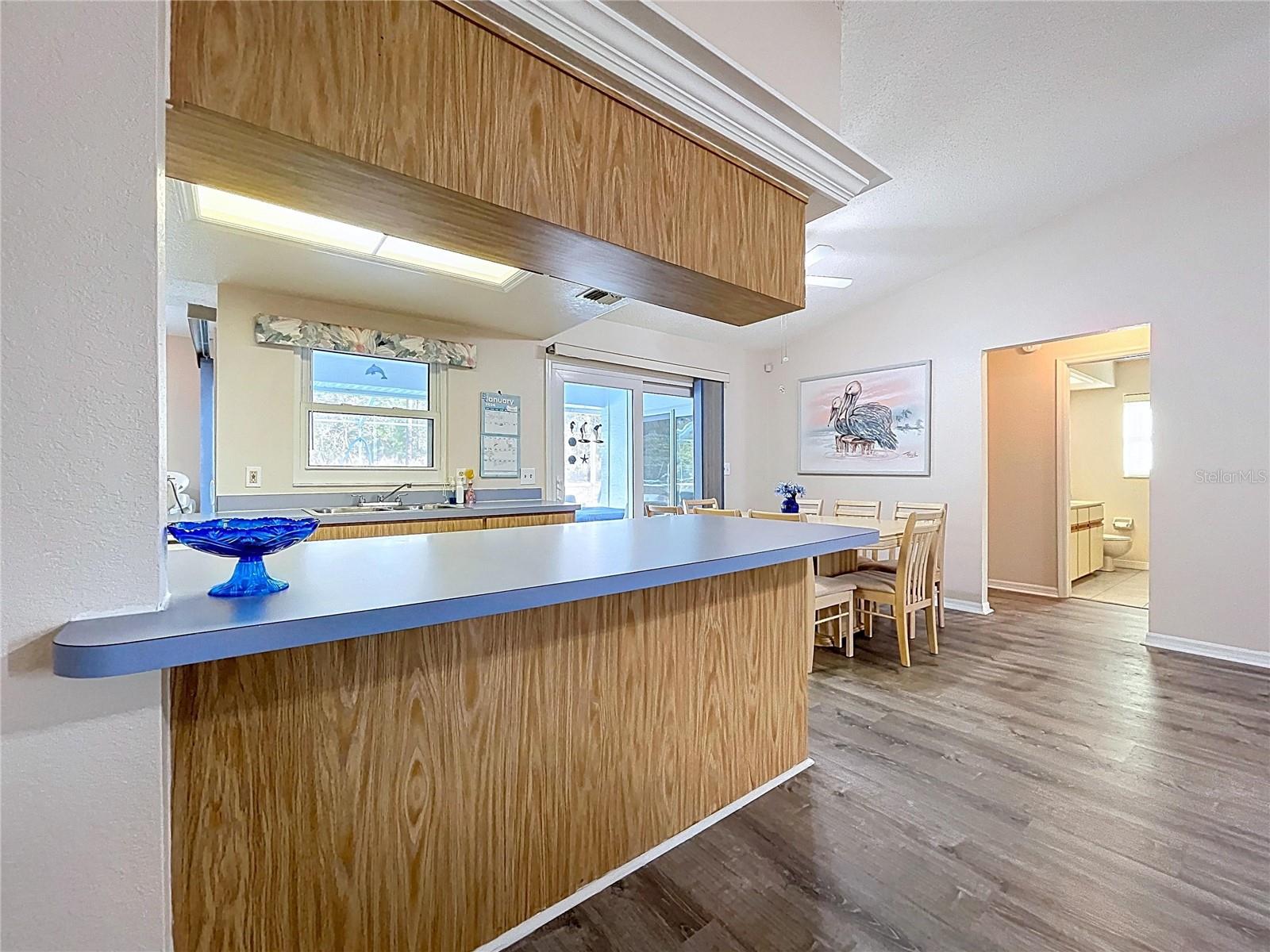 Listing photo id 22 for 12271 Katherwood Street