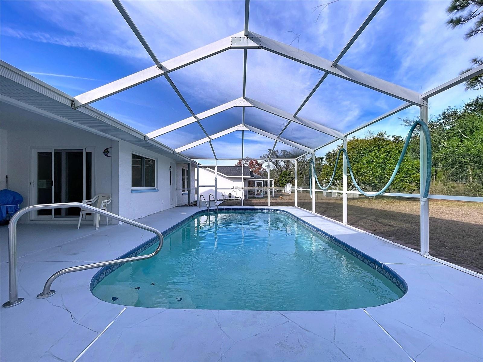 Listing photo id 51 for 12271 Katherwood Street