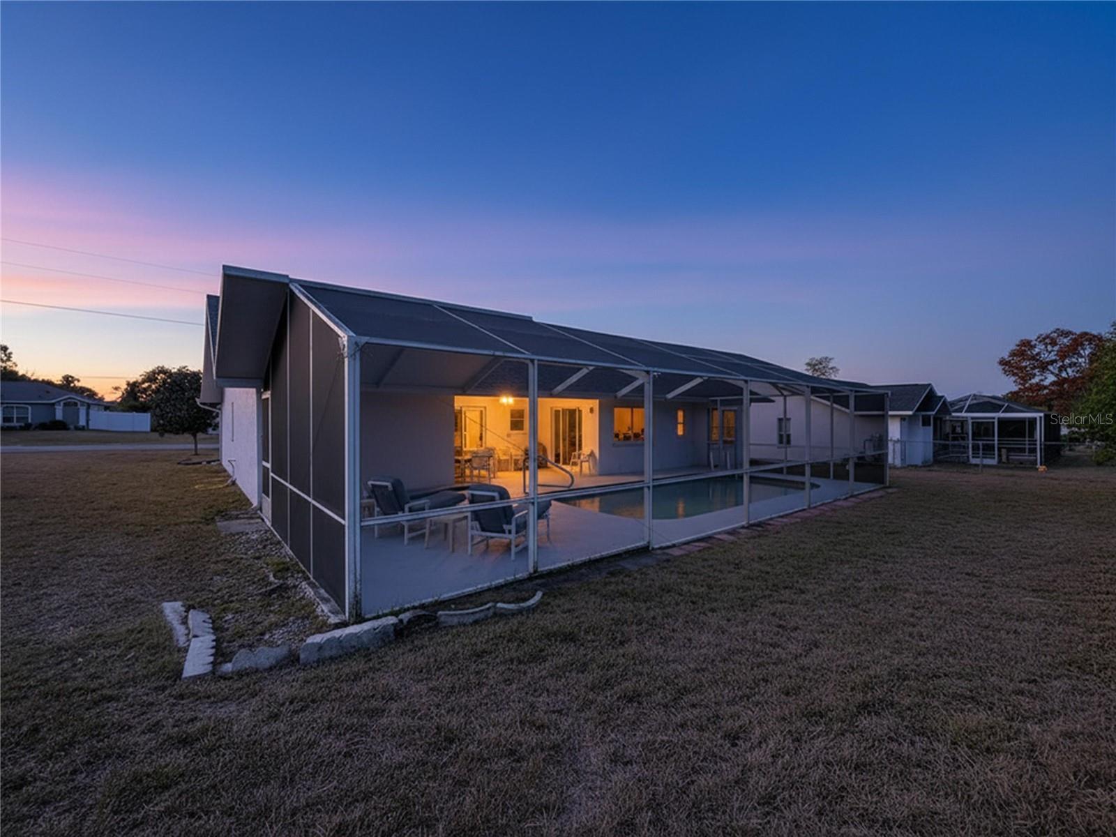 Listing photo id 55 for 12271 Katherwood Street