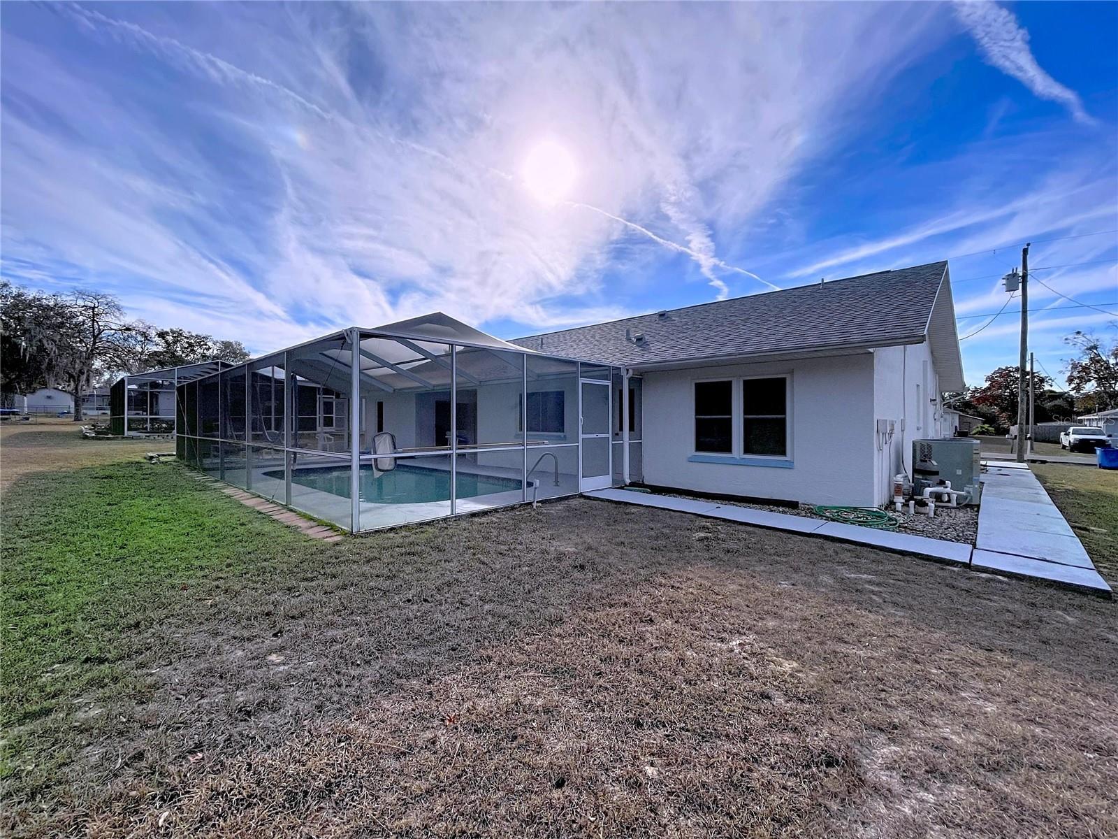 Listing photo id 57 for 12271 Katherwood Street