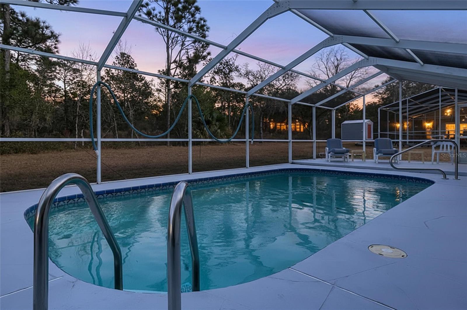 Listing photo id 60 for 12271 Katherwood Street