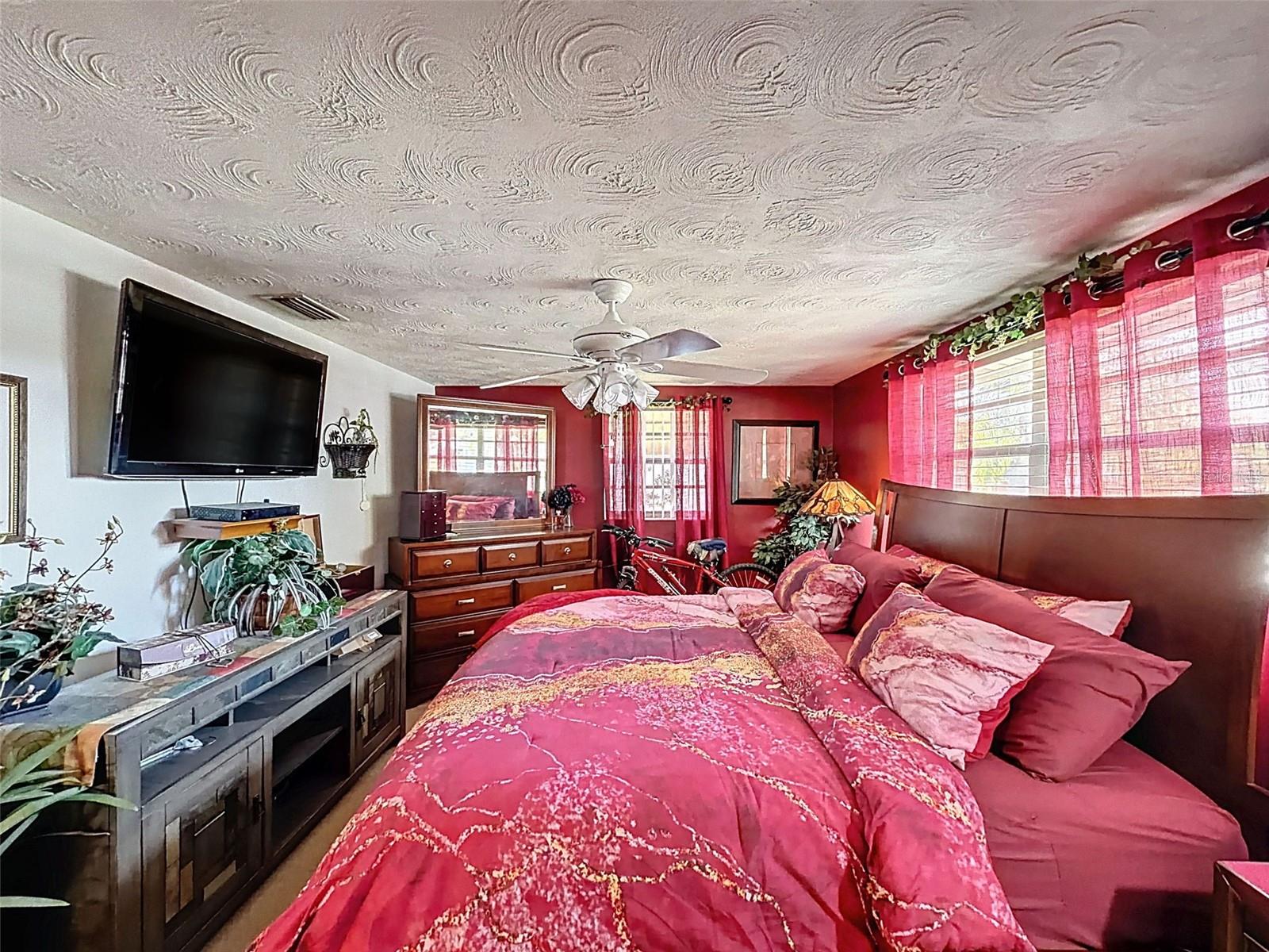 Image 28 of 47 For 3529 Garfield Drive