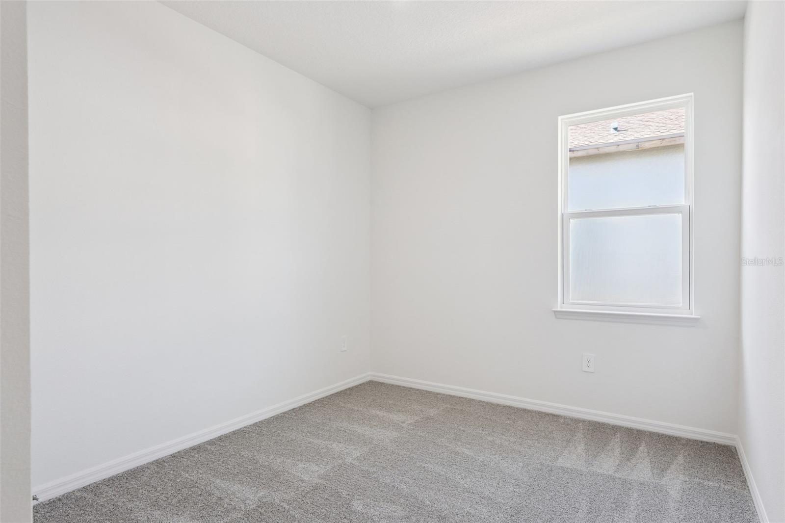 Image 11 of 20 For 778 Emerald Grove Drive