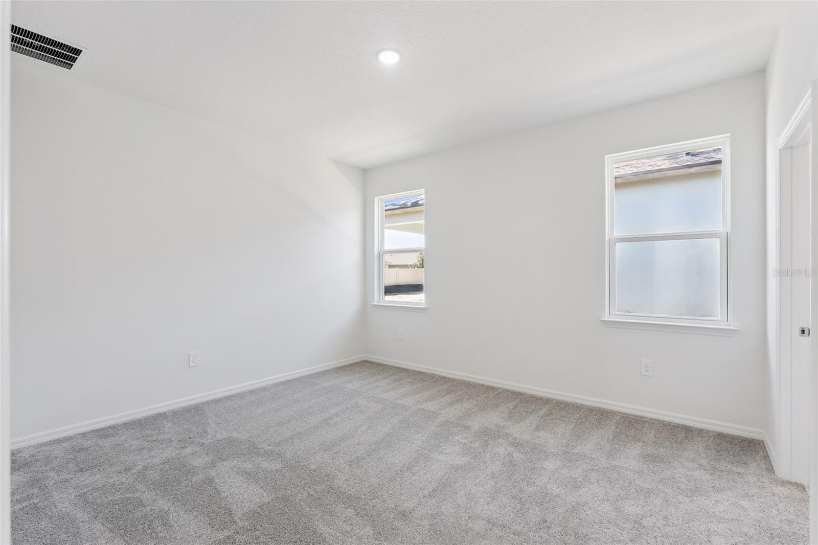 Image 13 of 20 For 778 Emerald Grove Drive