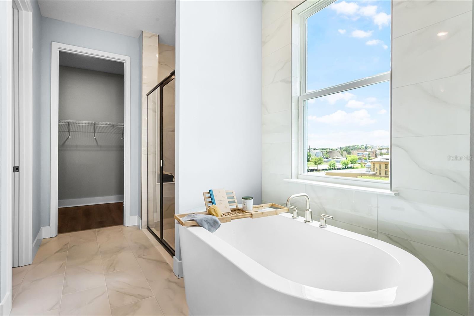 Image 20 of 22 For 687 Emerald Grove Drive