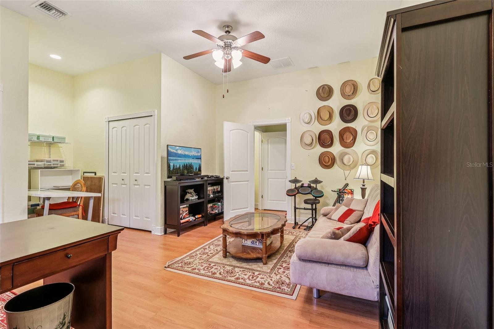 Image 24 of 92 For 30342 Vitex Avenue