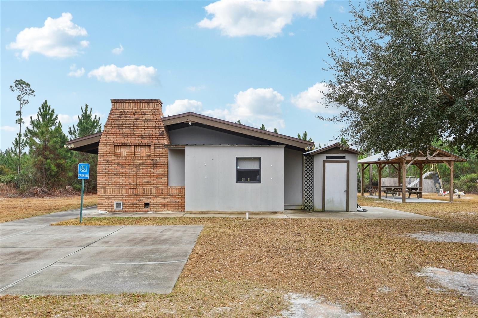 Image 36 of 92 For 30342 Vitex Avenue