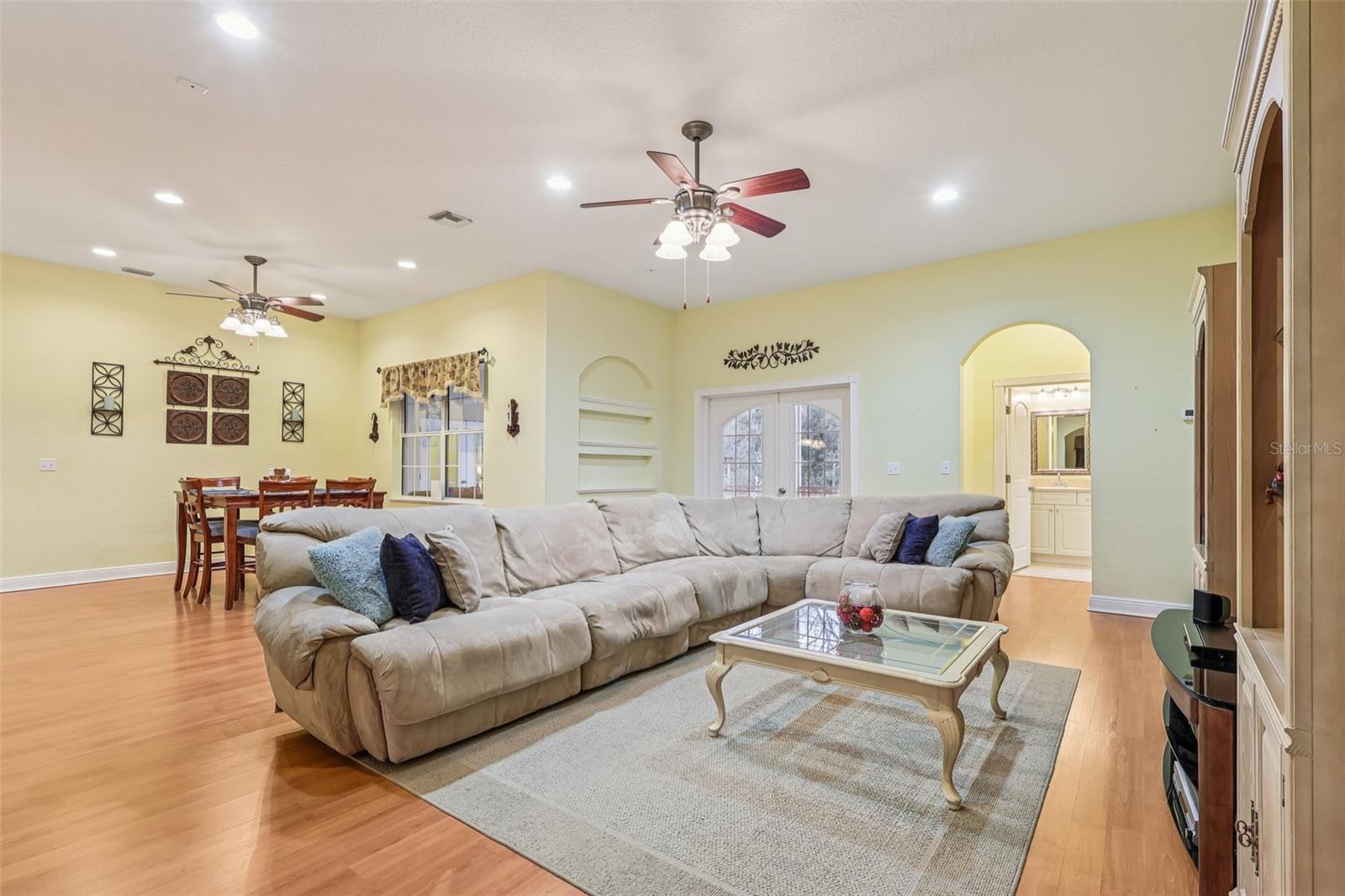 Image 6 of 92 For 30342 Vitex Avenue