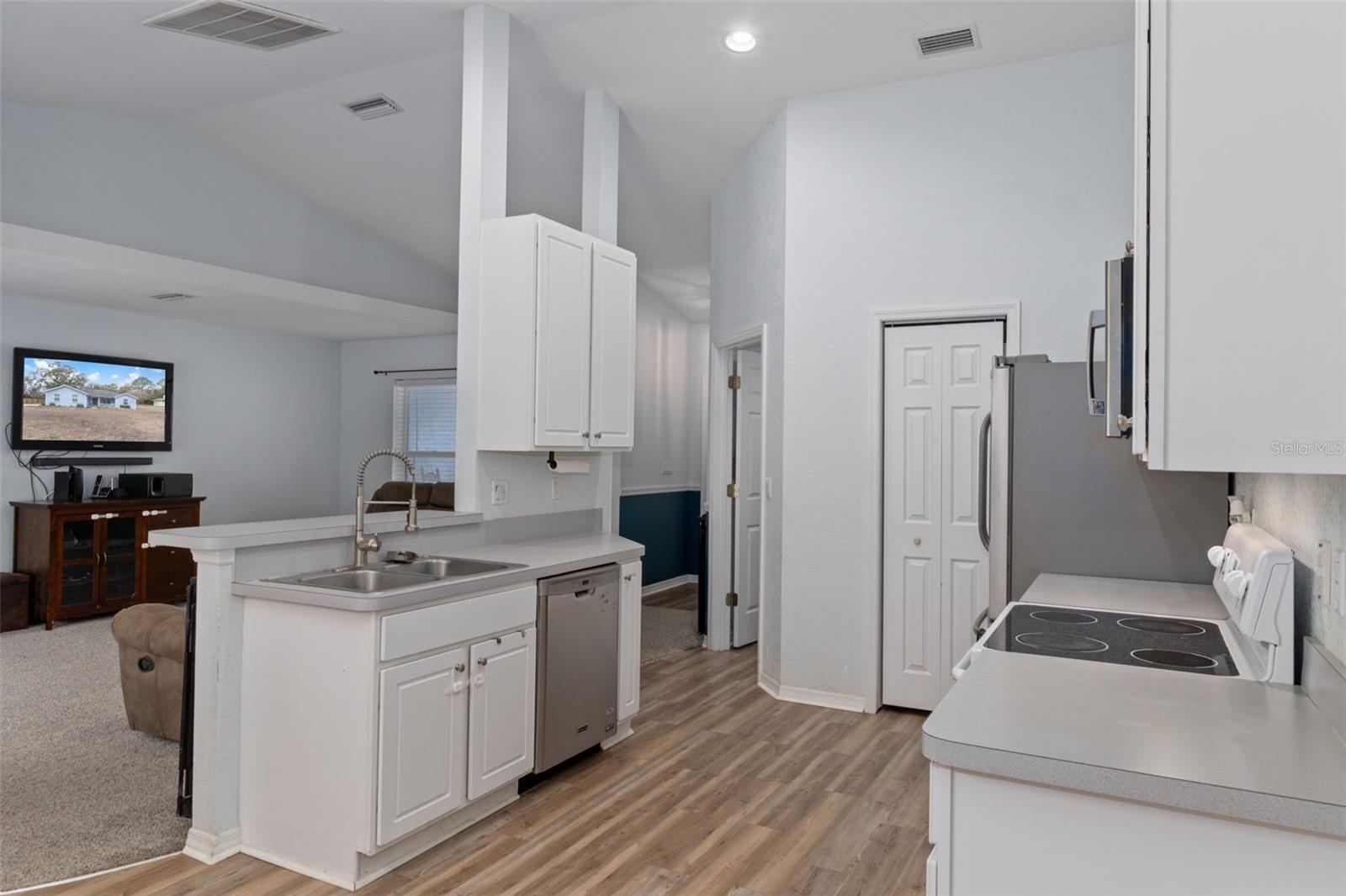 Image 13 of 43 For 10041 Kimbrough Drive