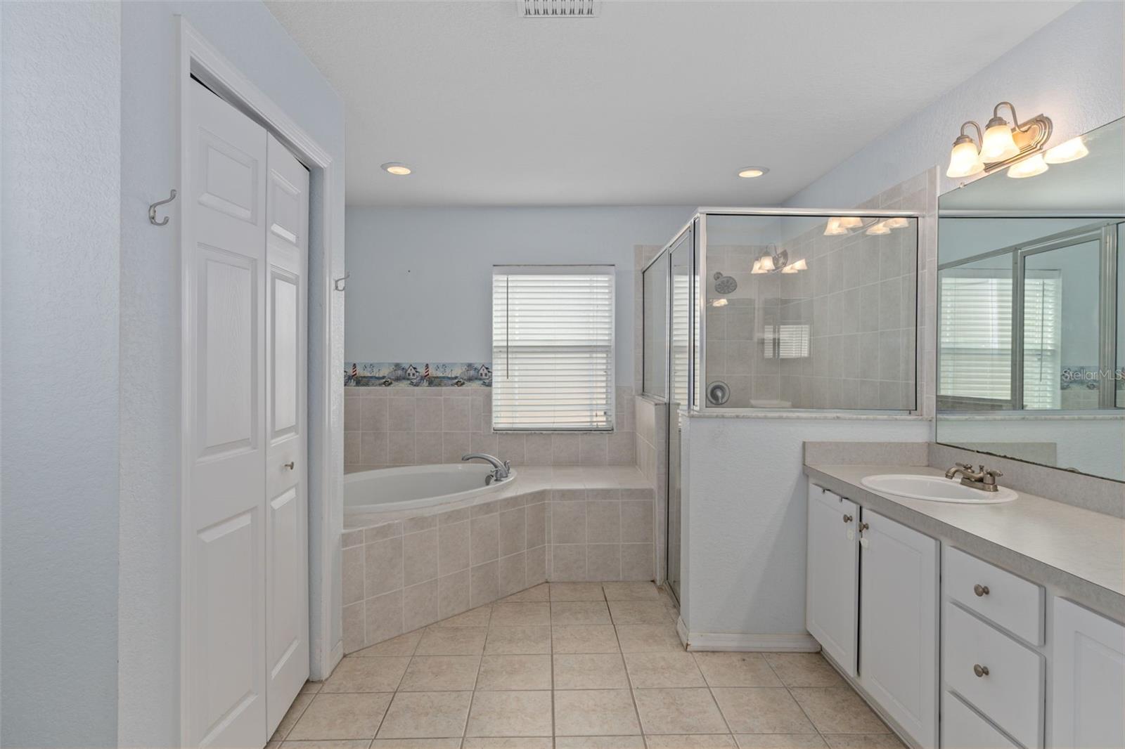 Image 22 of 43 For 10041 Kimbrough Drive