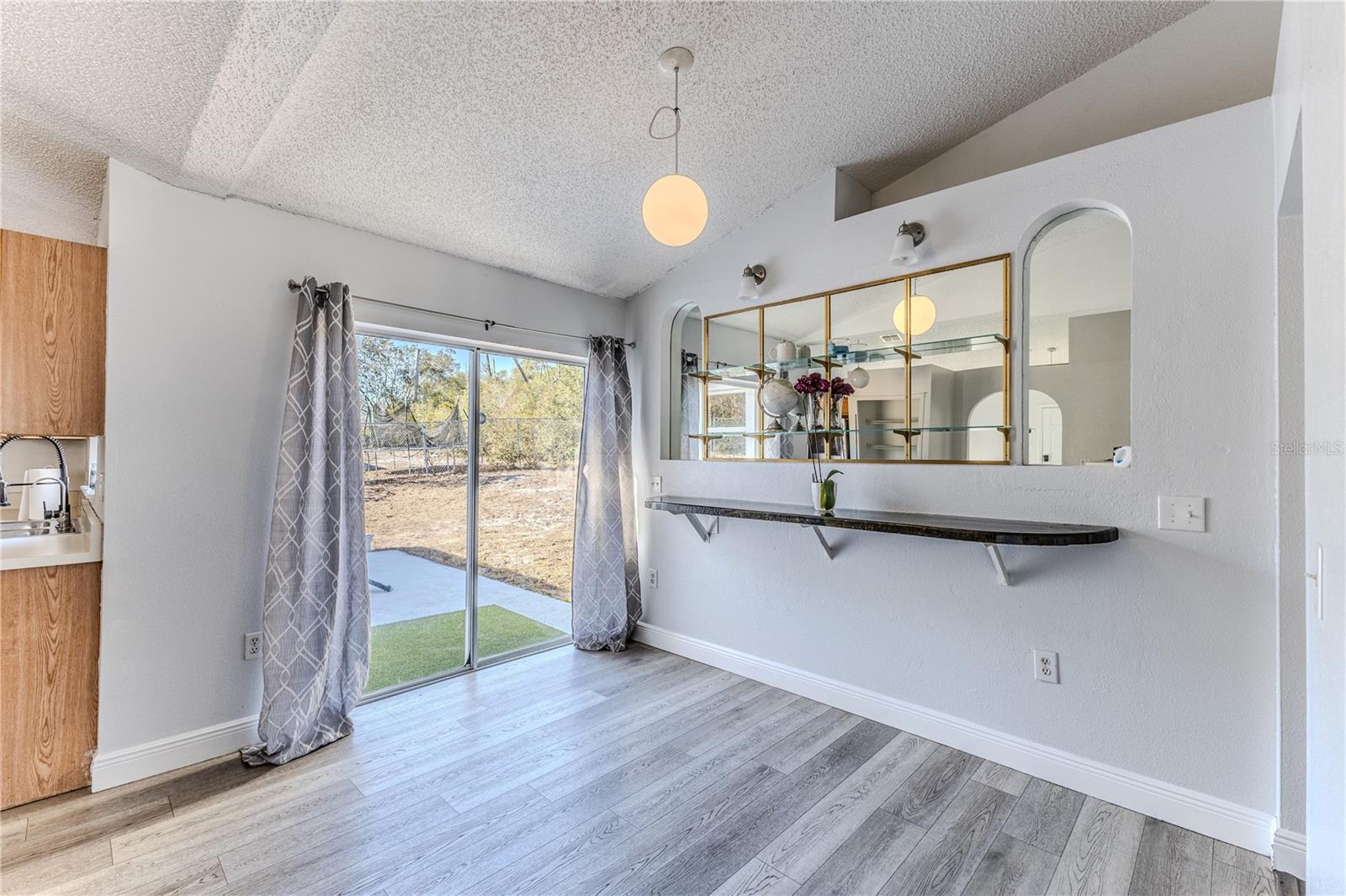 Image 10 of 34 For 5437 Freeport Drive