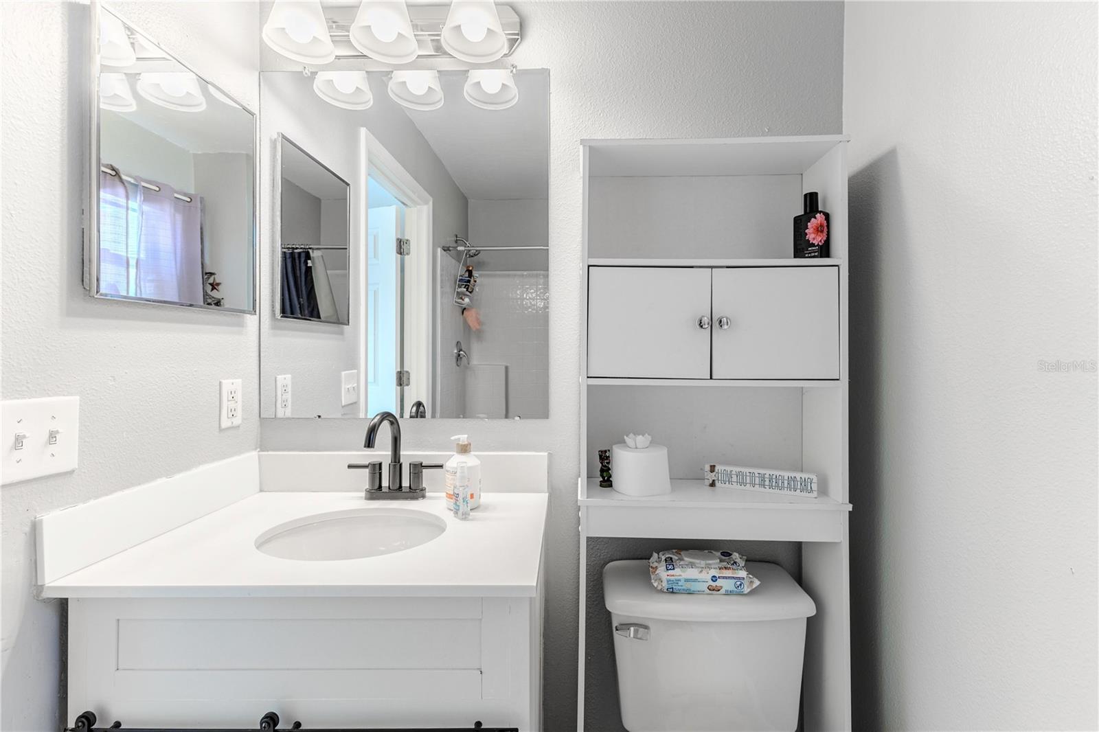 Image 16 of 34 For 5437 Freeport Drive