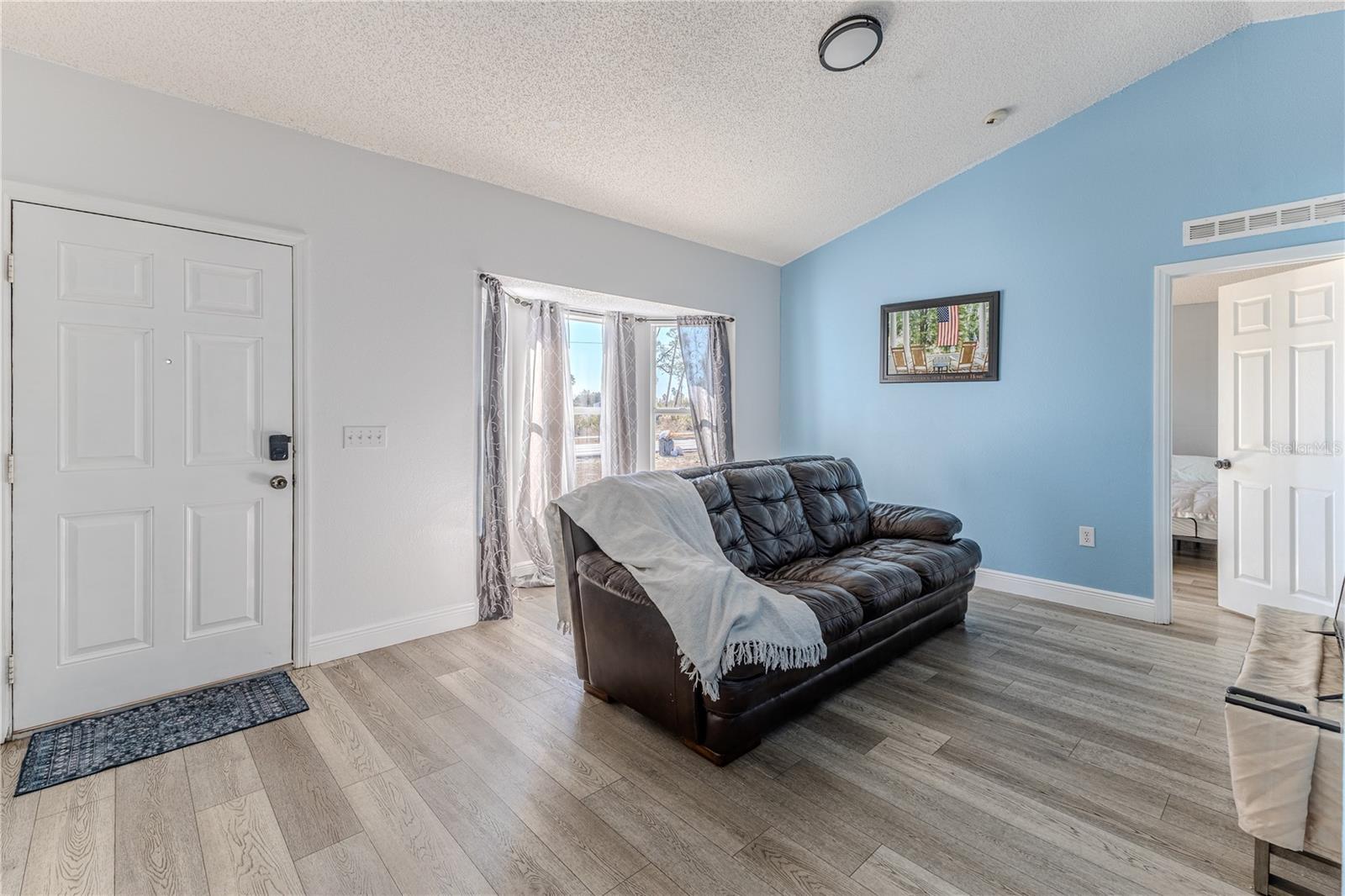 Image 3 of 34 For 5437 Freeport Drive