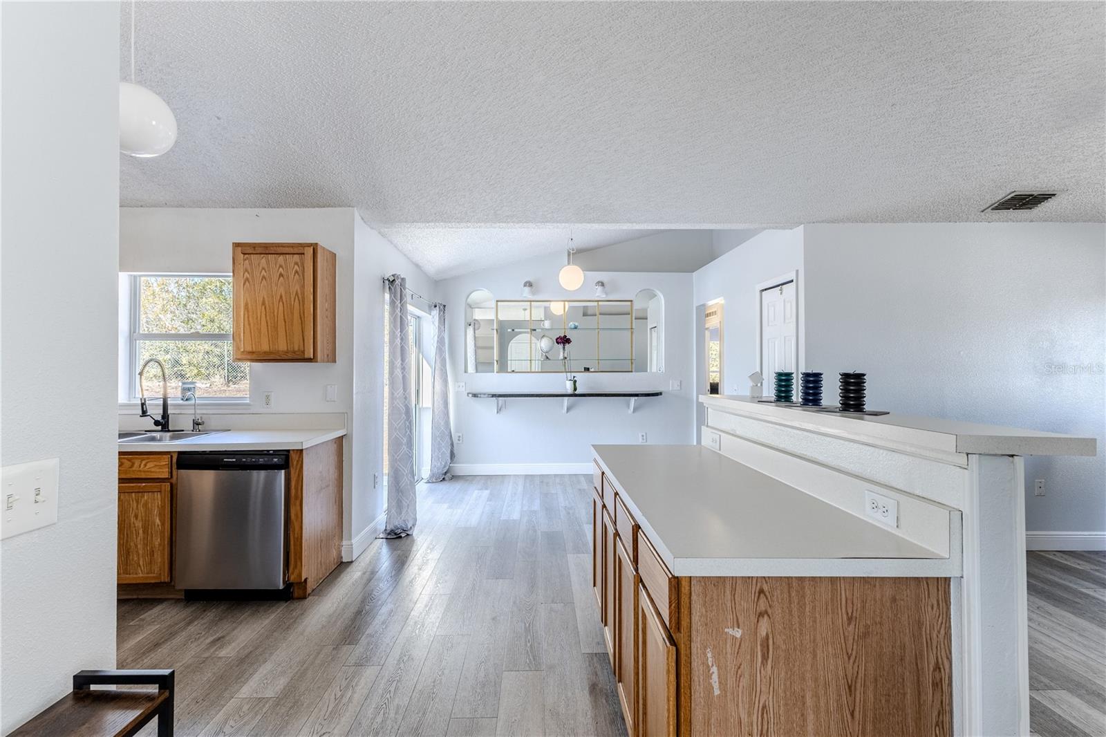 Image 6 of 34 For 5437 Freeport Drive