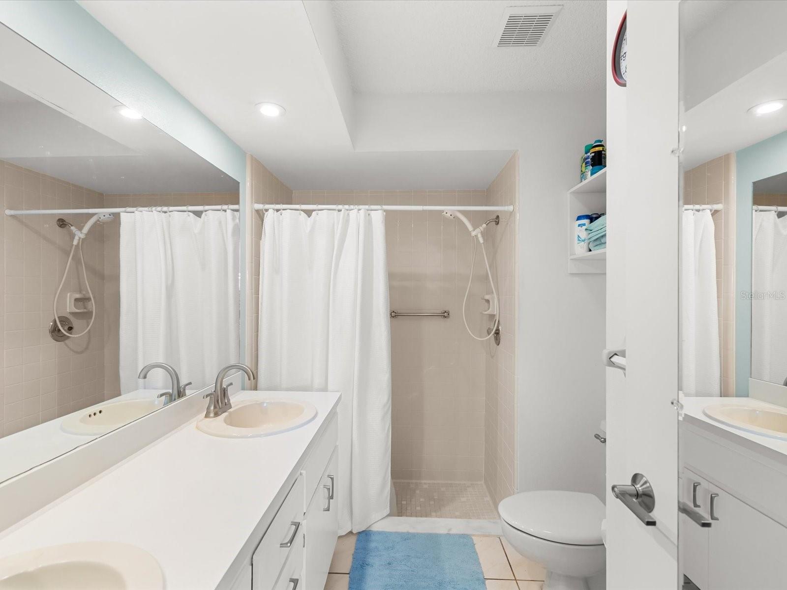 Image 10 of 62 For 6580 Brambleleaf Drive