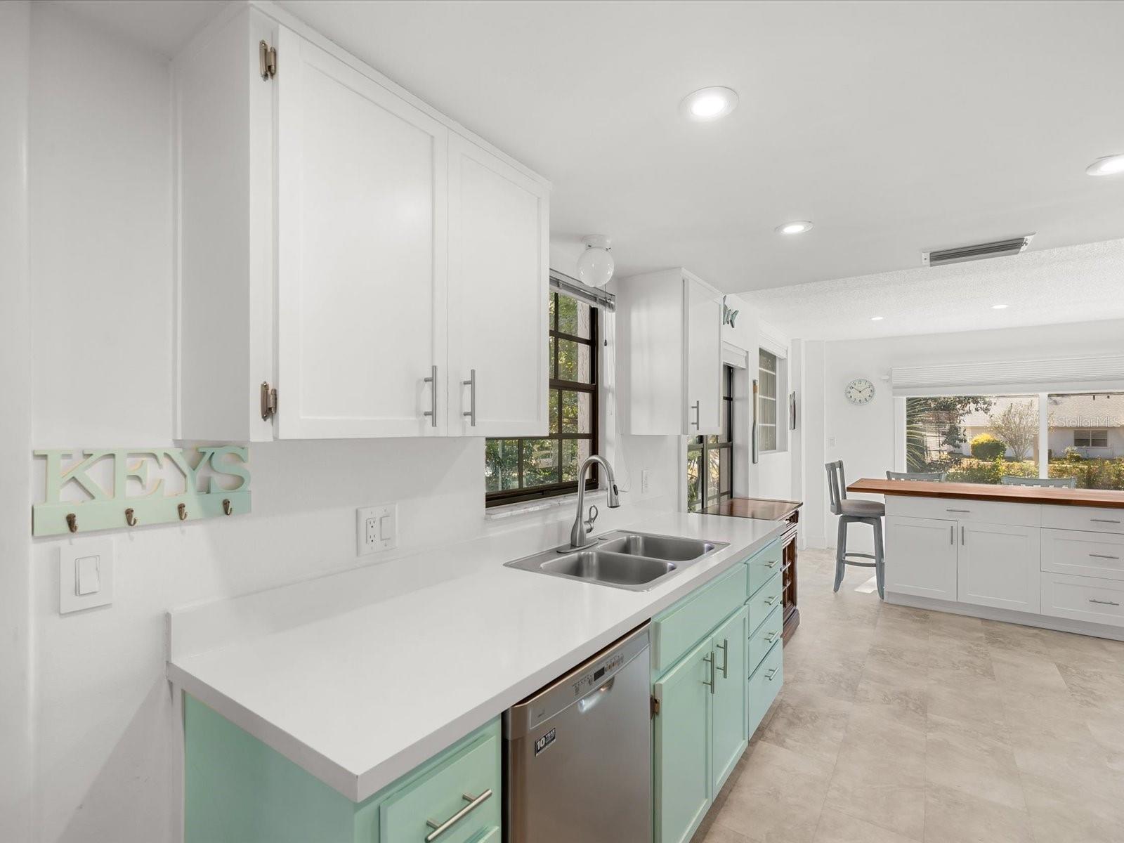 Image 20 of 62 For 6580 Brambleleaf Drive