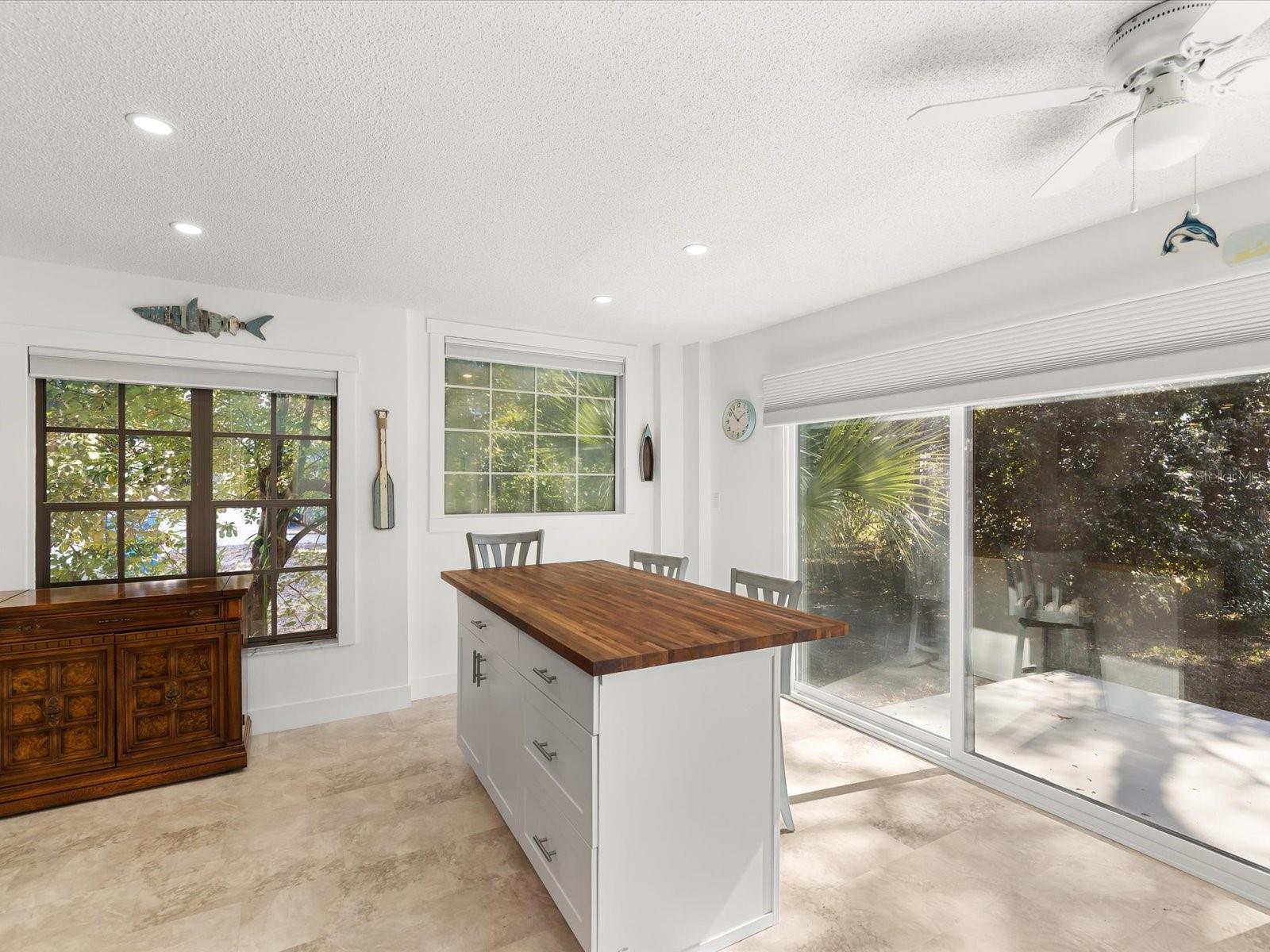 Image 21 of 62 For 6580 Brambleleaf Drive