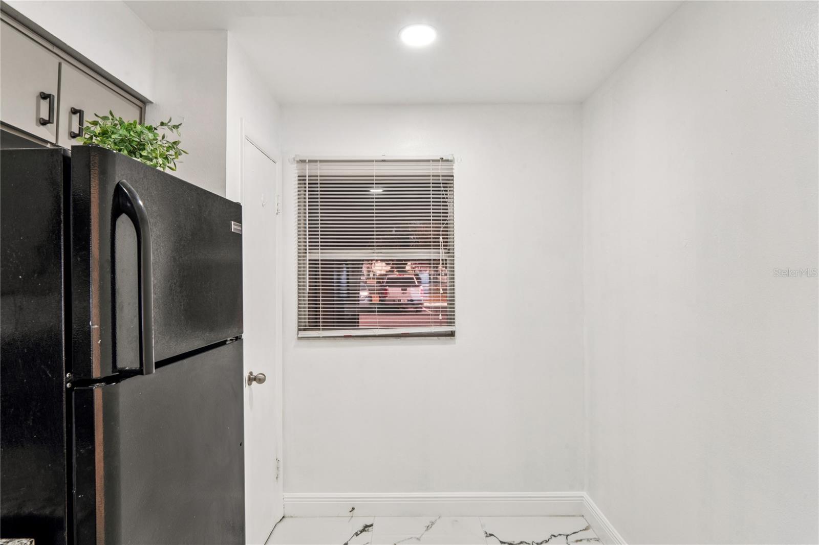 Image 11 of 43 For 6324 Bonnie Bay Circle N