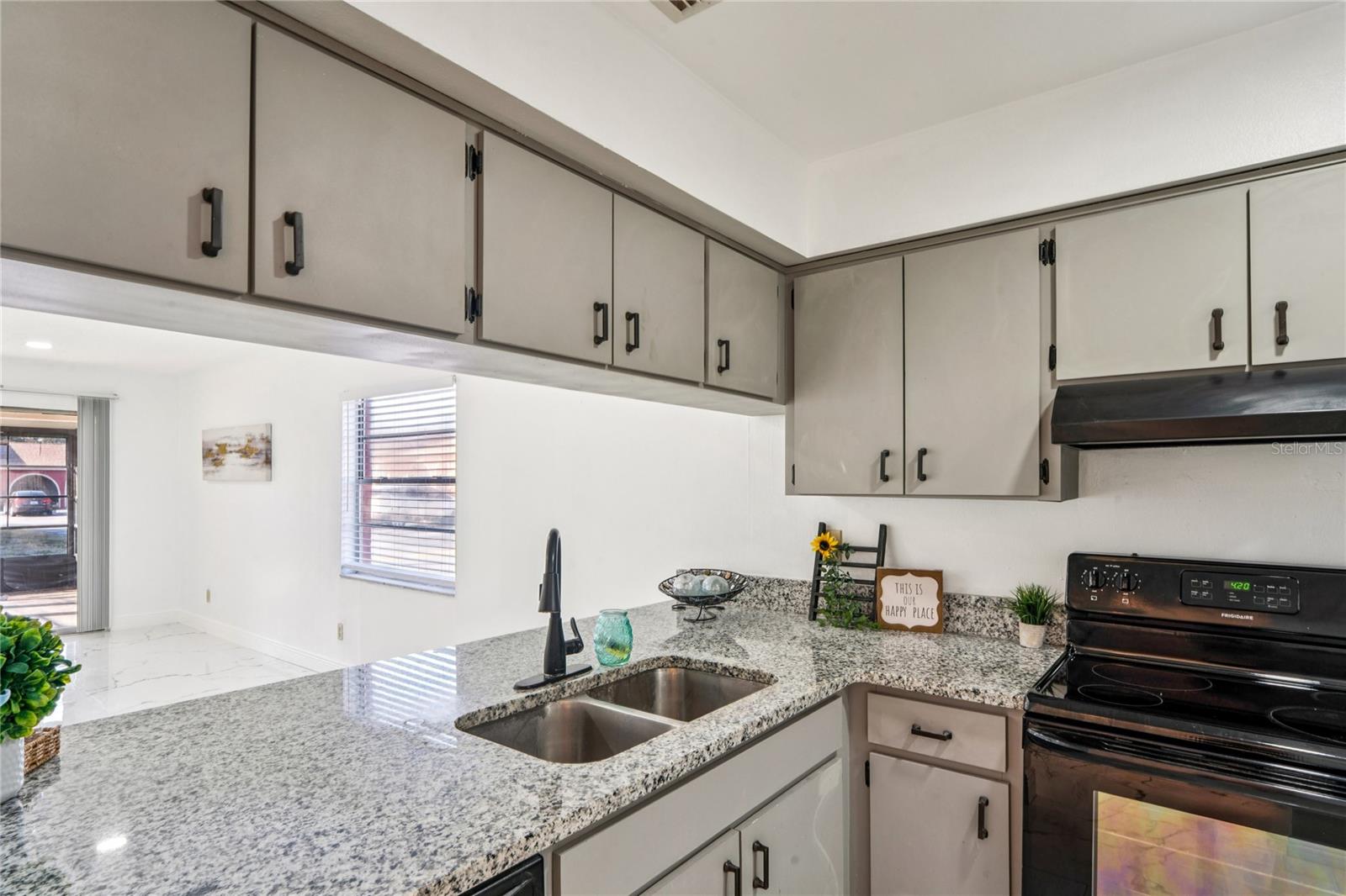 Image 14 of 43 For 6324 Bonnie Bay Circle N