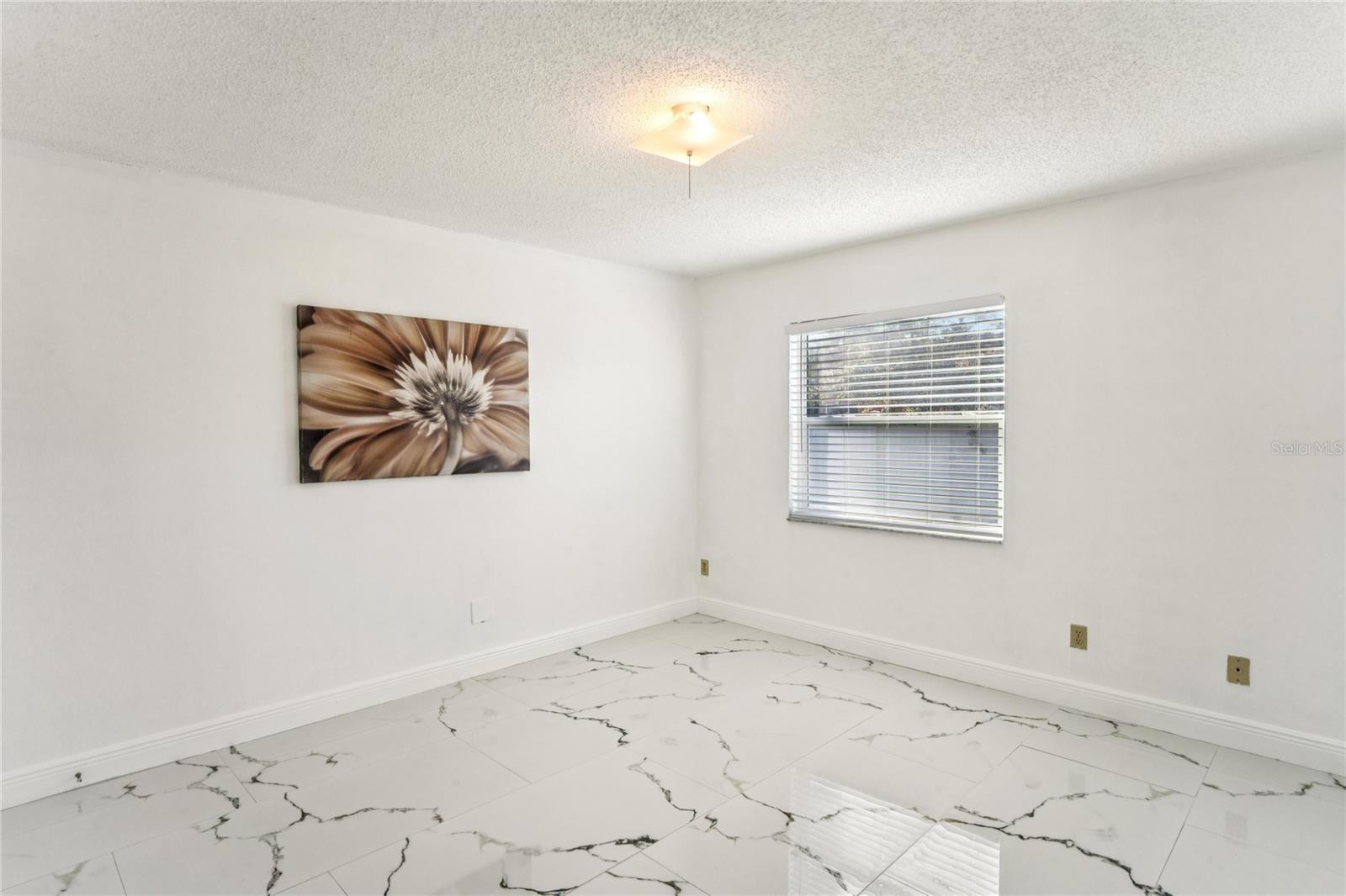 Image 16 of 43 For 6324 Bonnie Bay Circle N