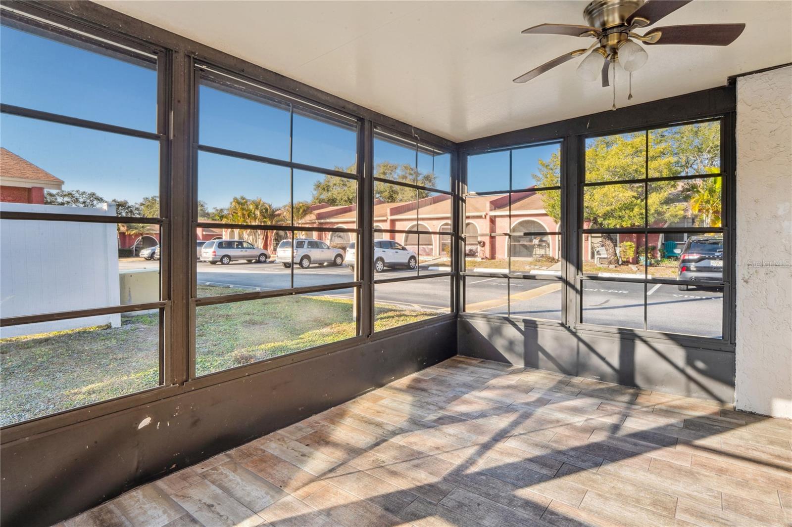 Image 32 of 43 For 6324 Bonnie Bay Circle N