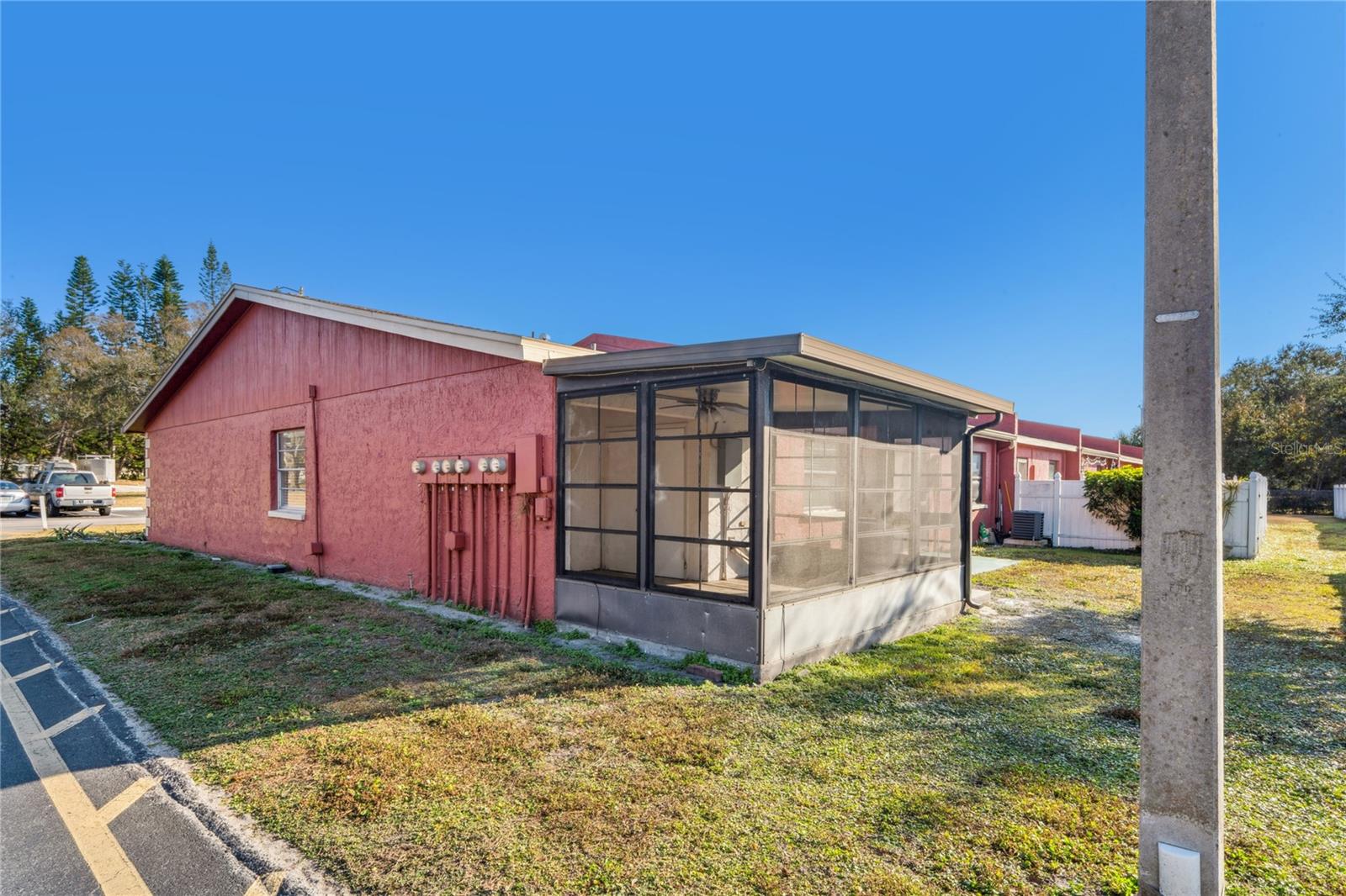 Image 34 of 43 For 6324 Bonnie Bay Circle N