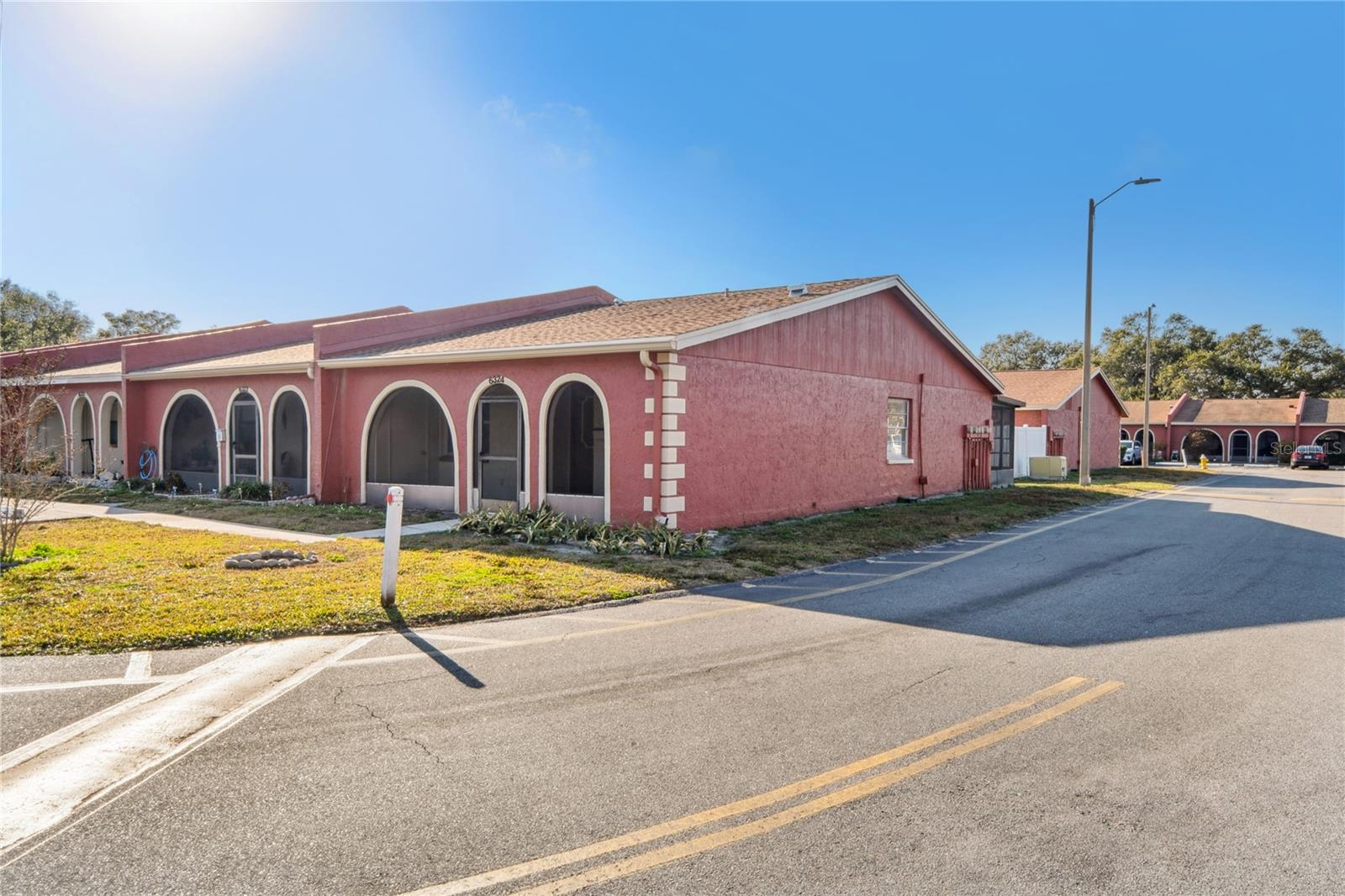 Image 35 of 43 For 6324 Bonnie Bay Circle N