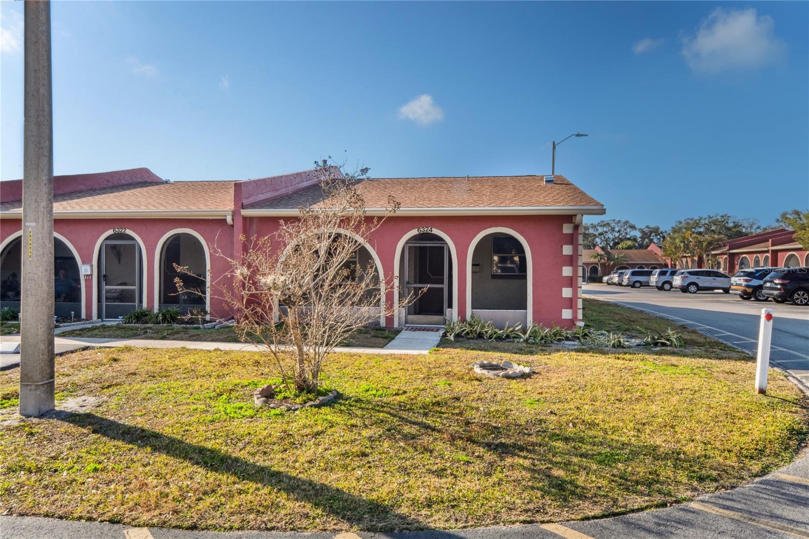 Image 37 of 43 For 6324 Bonnie Bay Circle N