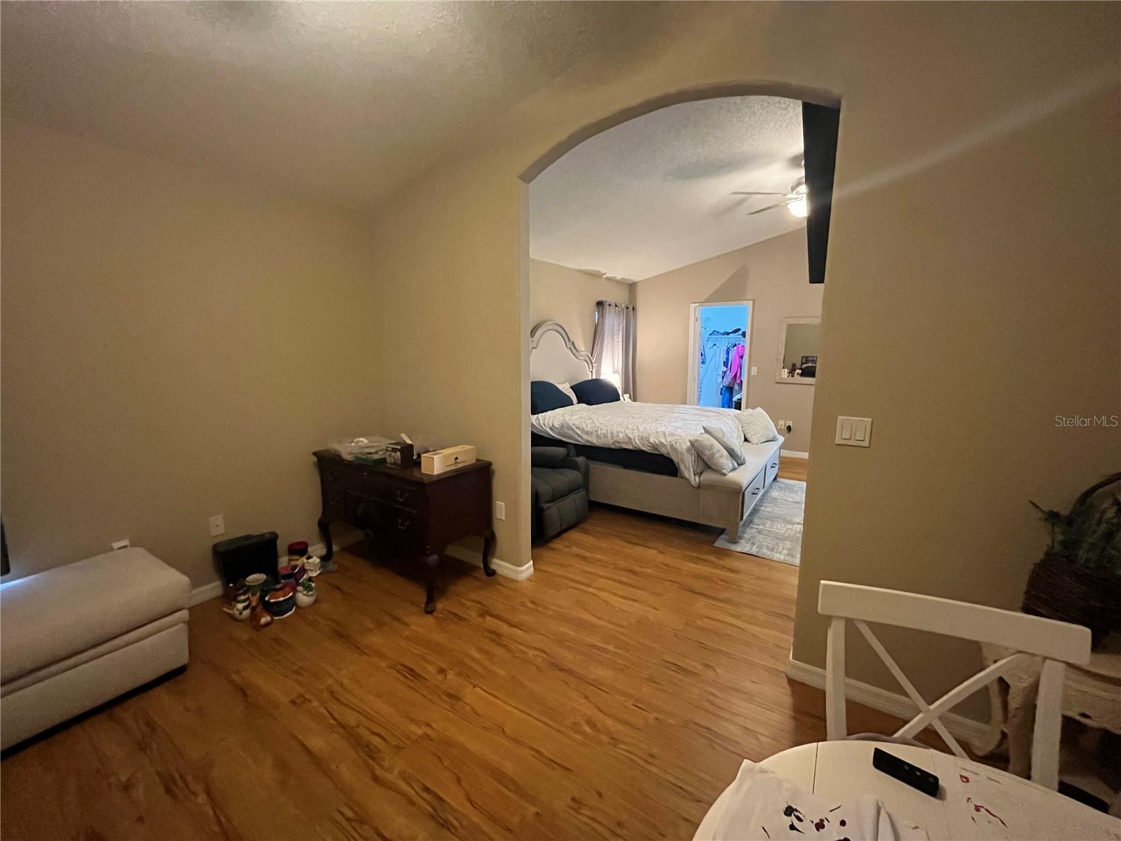 Image 25 of 44 For 1914 Oswego Drive