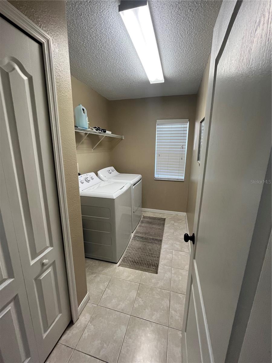 Image 31 of 44 For 1914 Oswego Drive