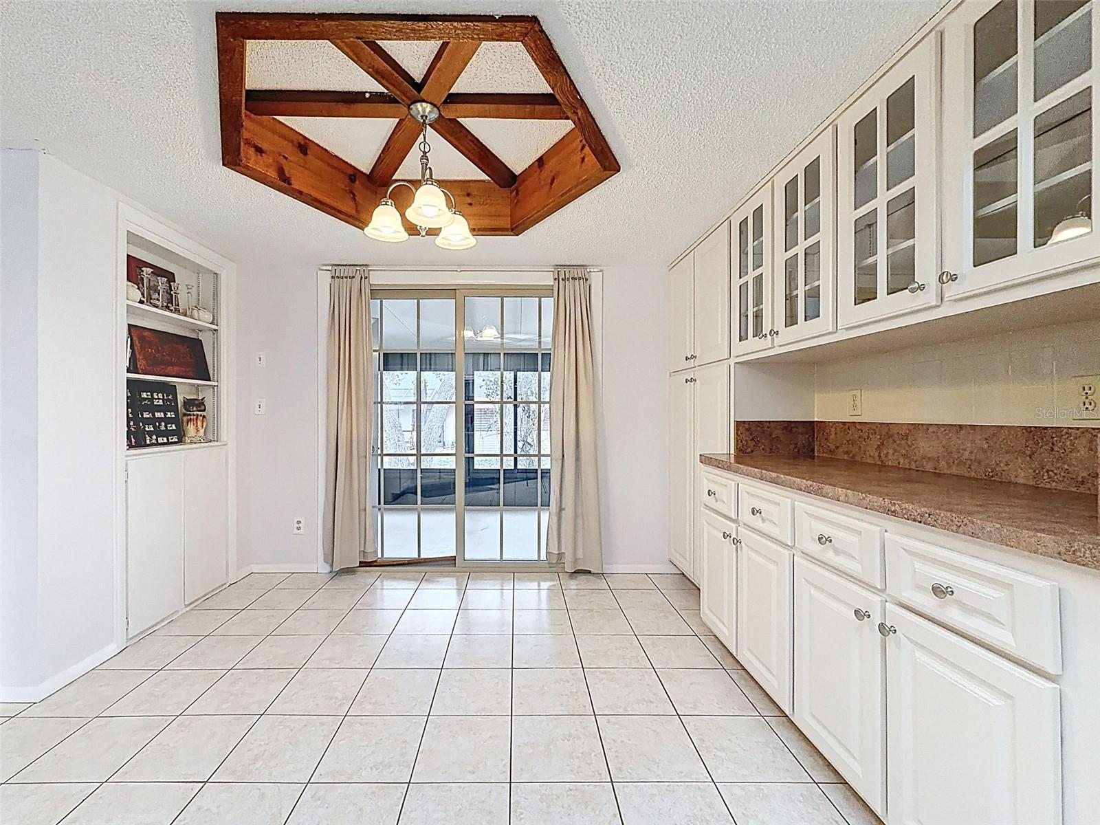 Image 34 of 72 For 1196 Macfarlane Avenue