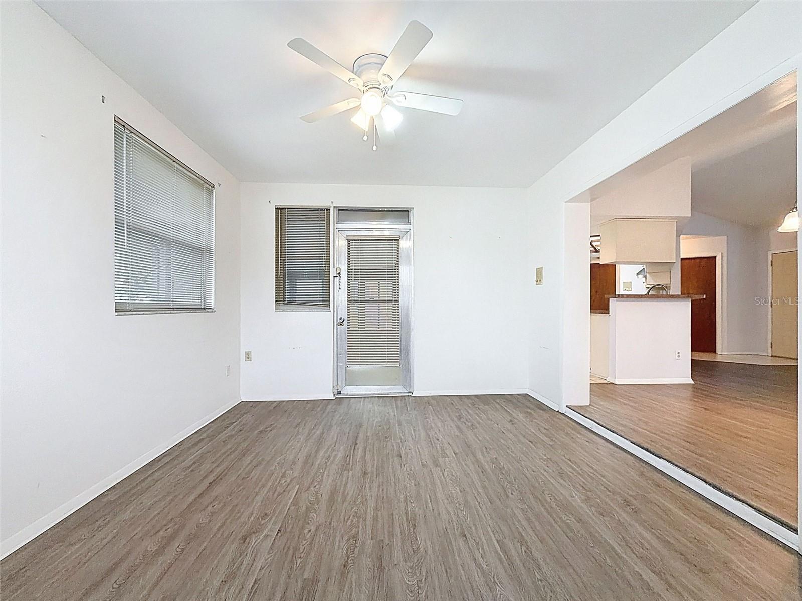 Image 48 of 72 For 1196 Macfarlane Avenue