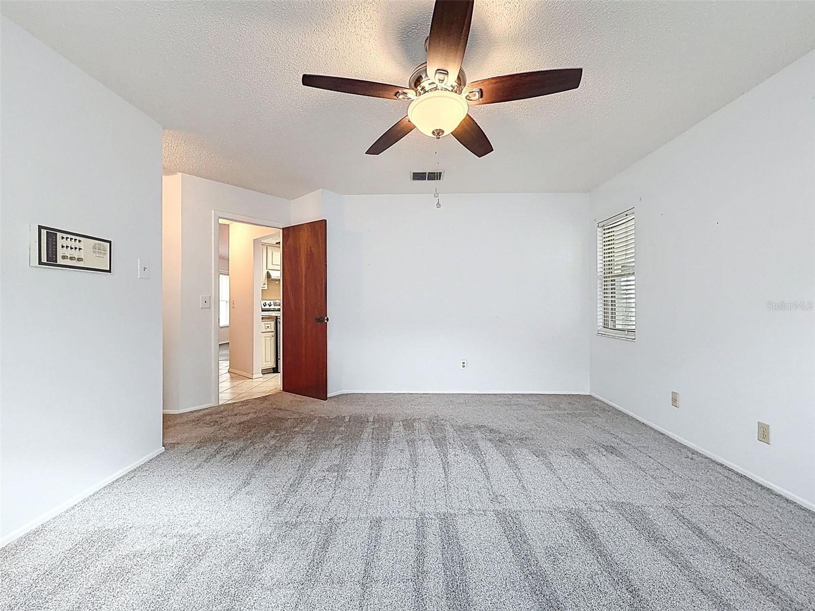 Image 55 of 72 For 1196 Macfarlane Avenue