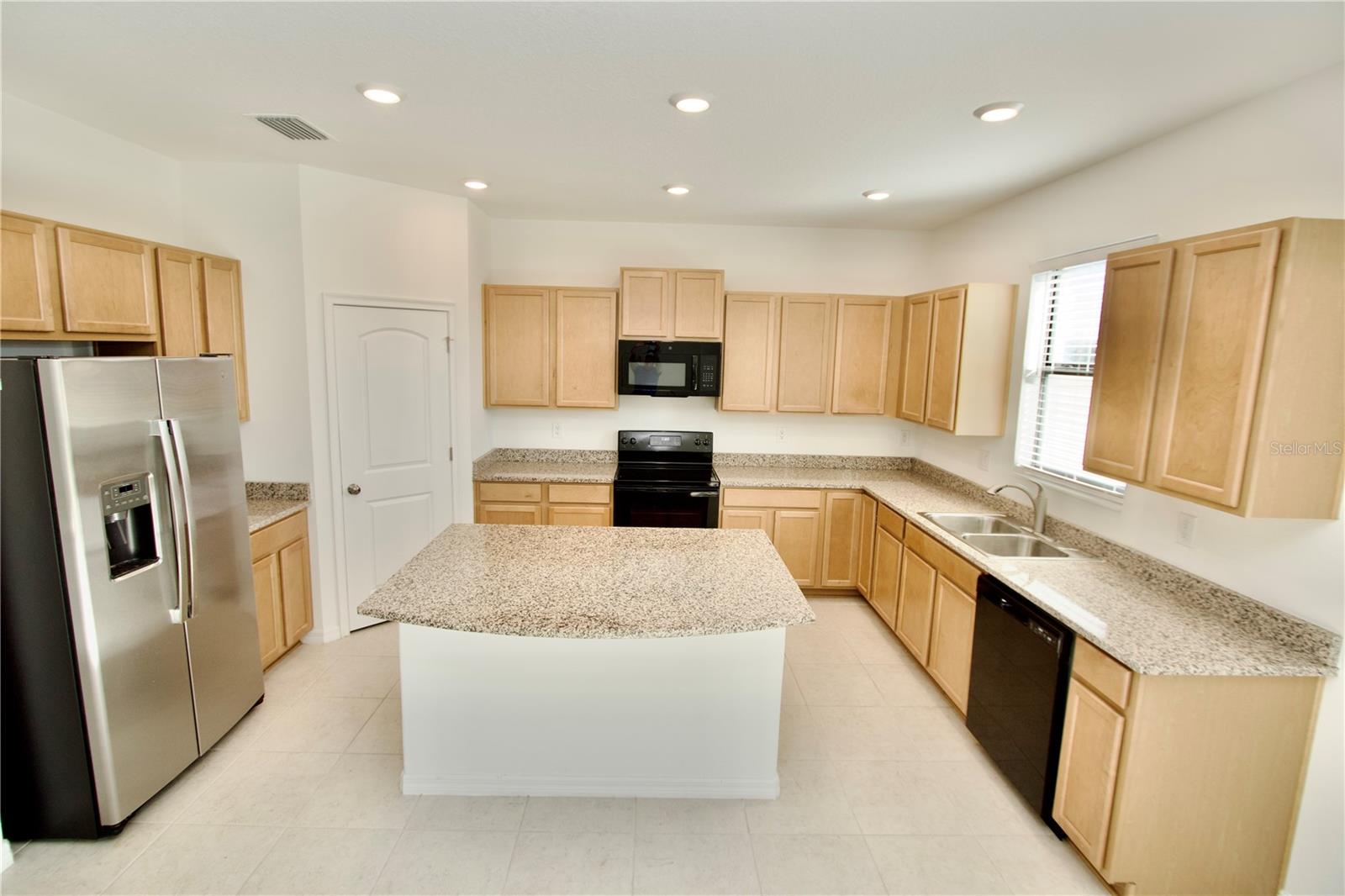 Image 5 of 29 For 13606 Moosehead Circle