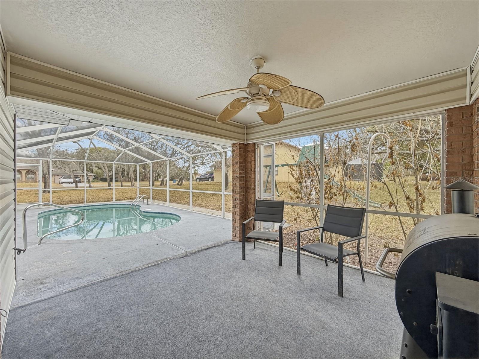 Listing photo id 31 for 132 Forest Wood Court