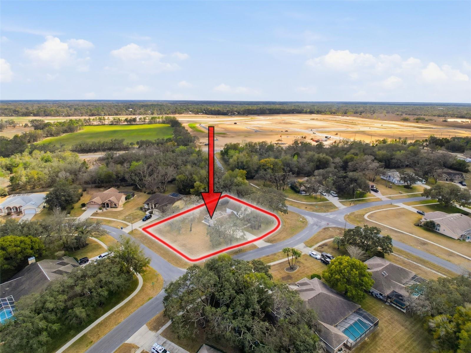 Listing photo id 46 for 132 Forest Wood Court